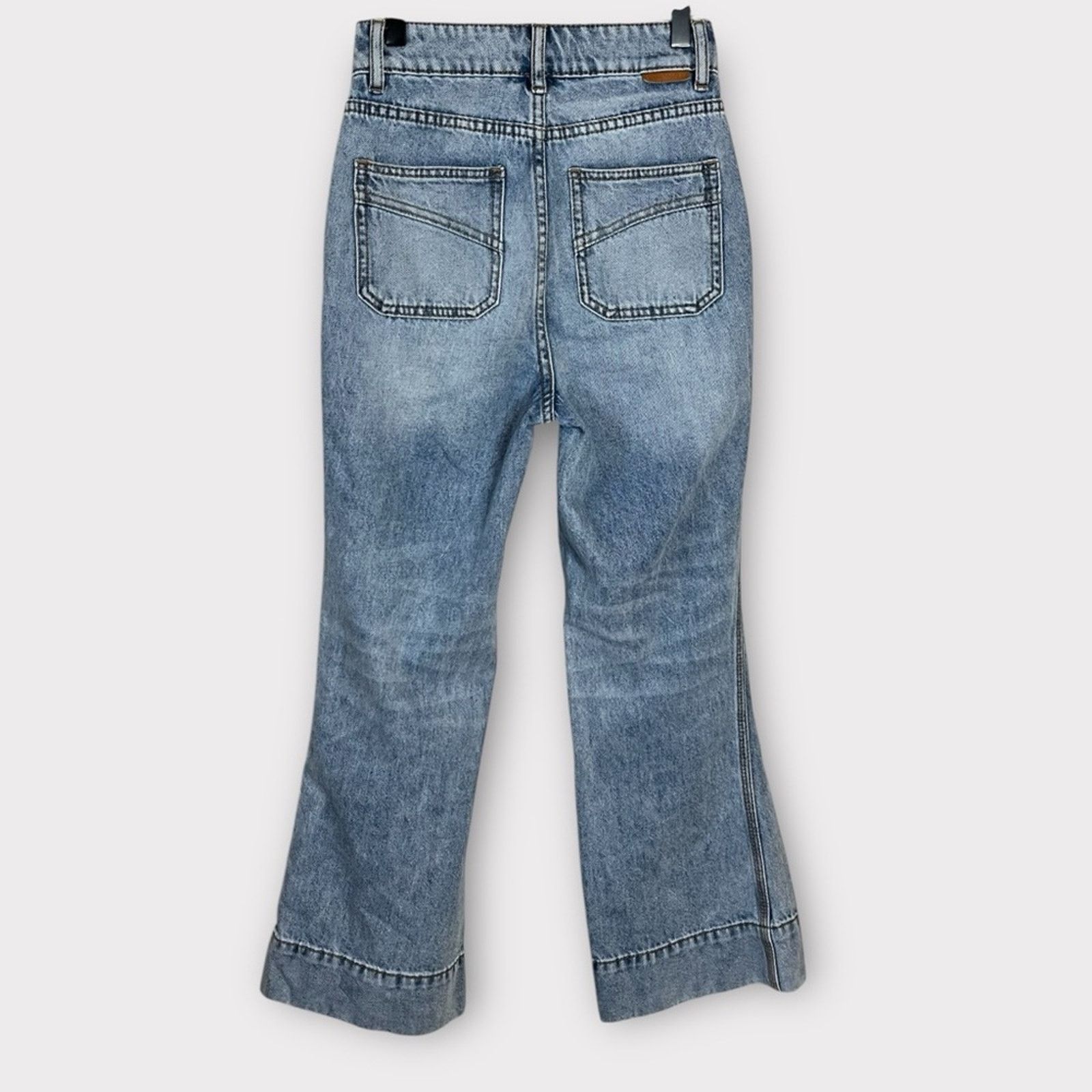 Zimmermann ZIMMERMAN patch pocket light wash crop flare Jeans size 24 Size 24" / US 00 / IT 34 - 3 Thumbnail