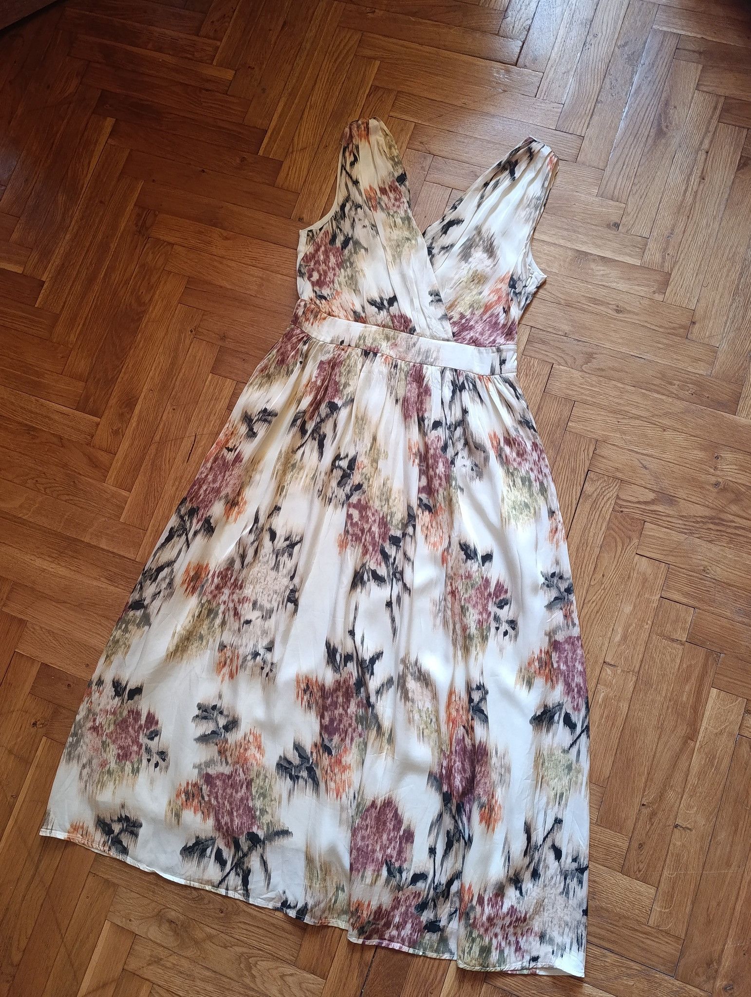 Esprit Esprit Wrap Satin Dress Floral Print 36 – Ecovero Viscose Size XS / US 0-2 / IT 36-38 - 1 Thumbnail