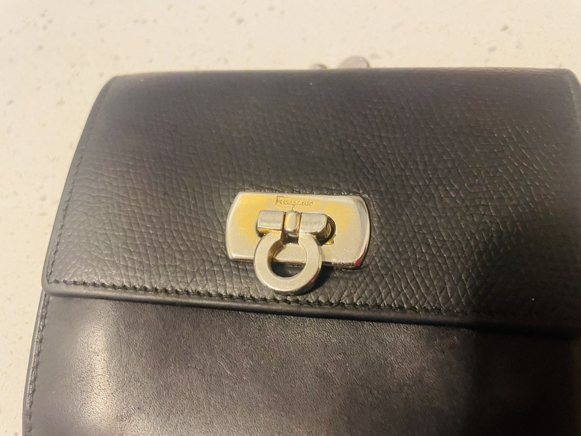 Salvatore Ferragamo × Vintage Salvatore Ferragamo Gancini Leather Trifold Wallet Size ONE SIZE - 2 Thumbnail