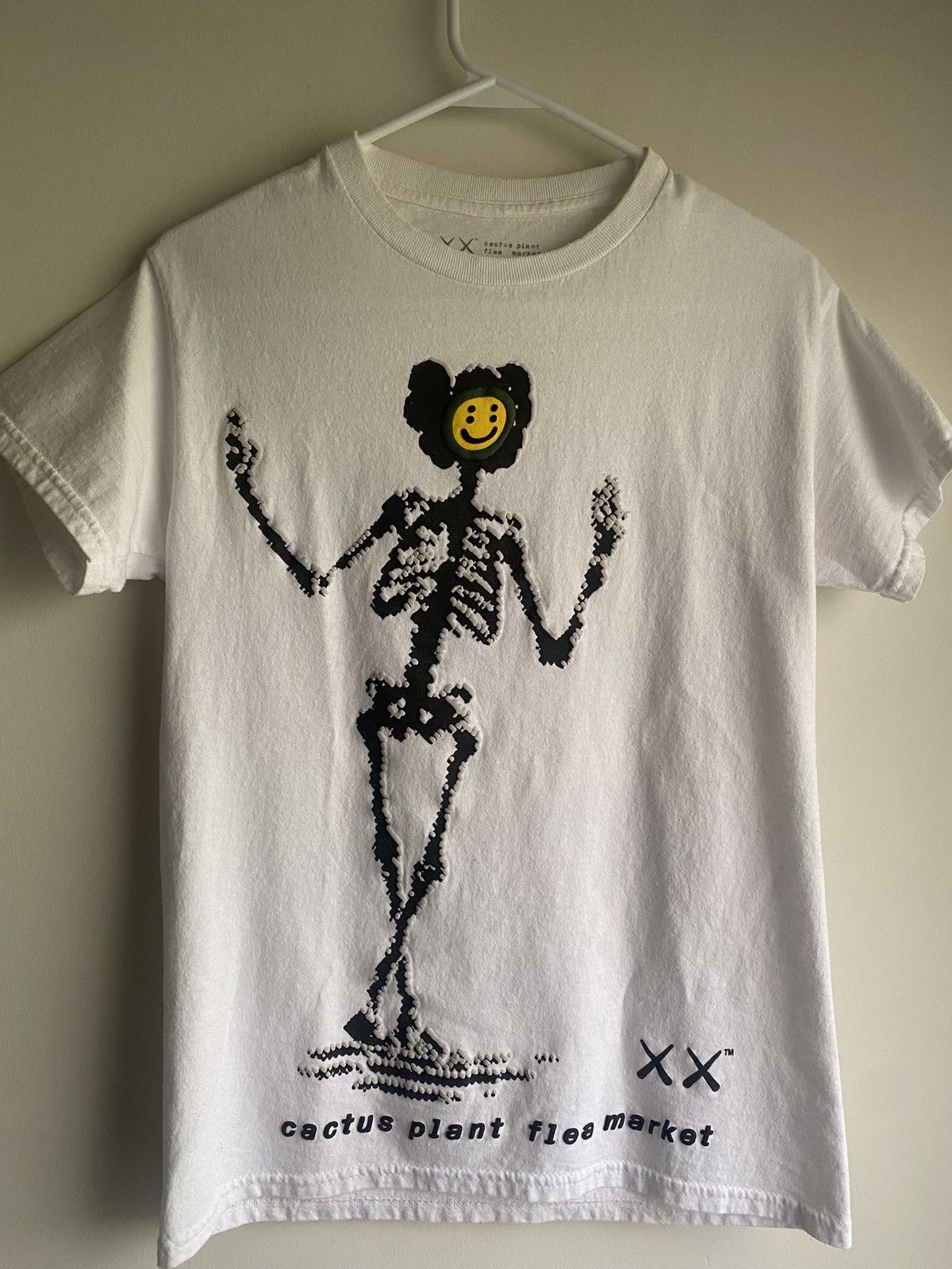 Cactus Plant Flea Market × Kaws Cpfm x Kaws tee Size US S / EU 44-46 / 1 - 1 Thumbnail