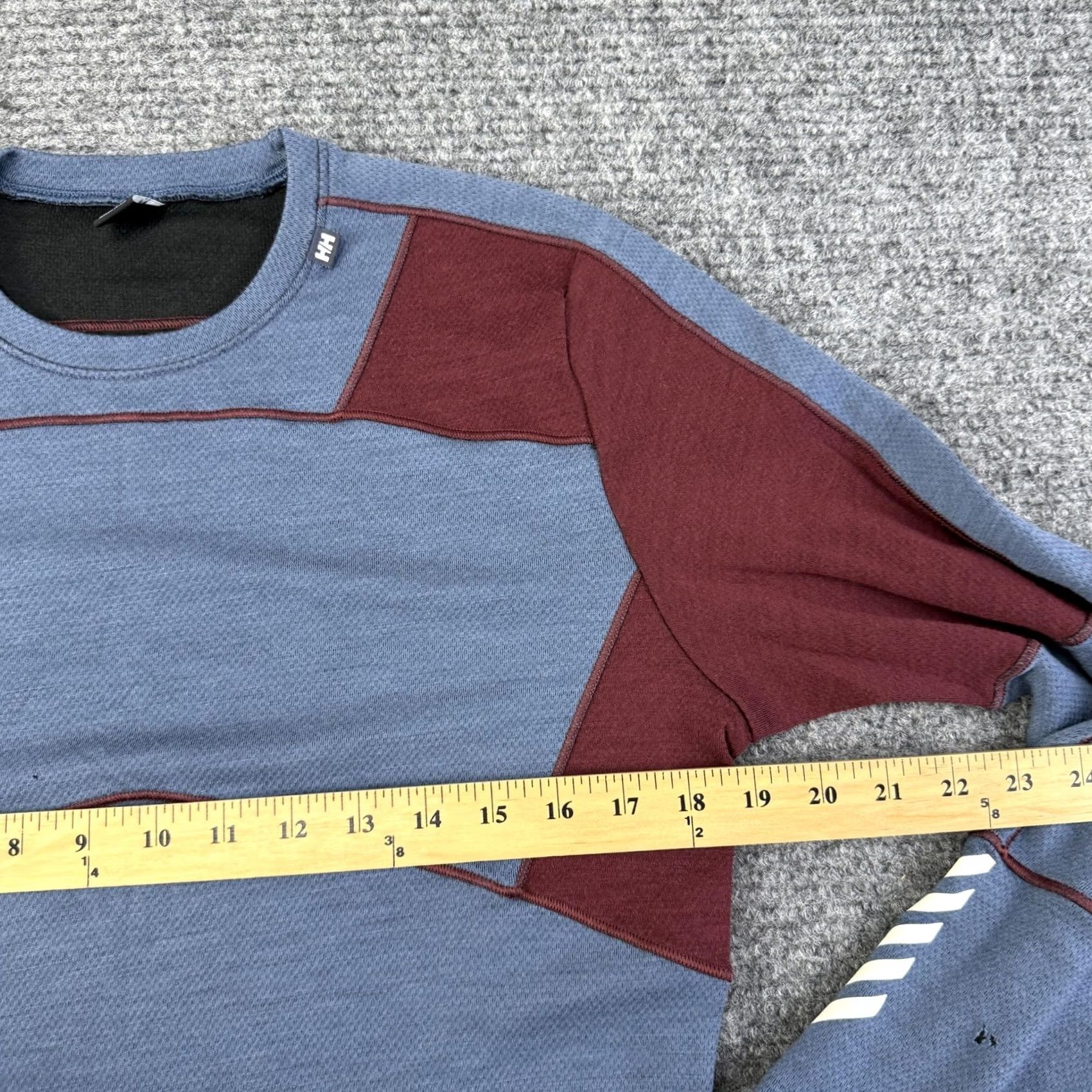 Helly Hansen Helly Hansen Shirt Mens Medium Blue Maroon Long Sleeve Wool Thermal Base Layer Size US M / EU 48-50 / 2 - 7 Thumbnail