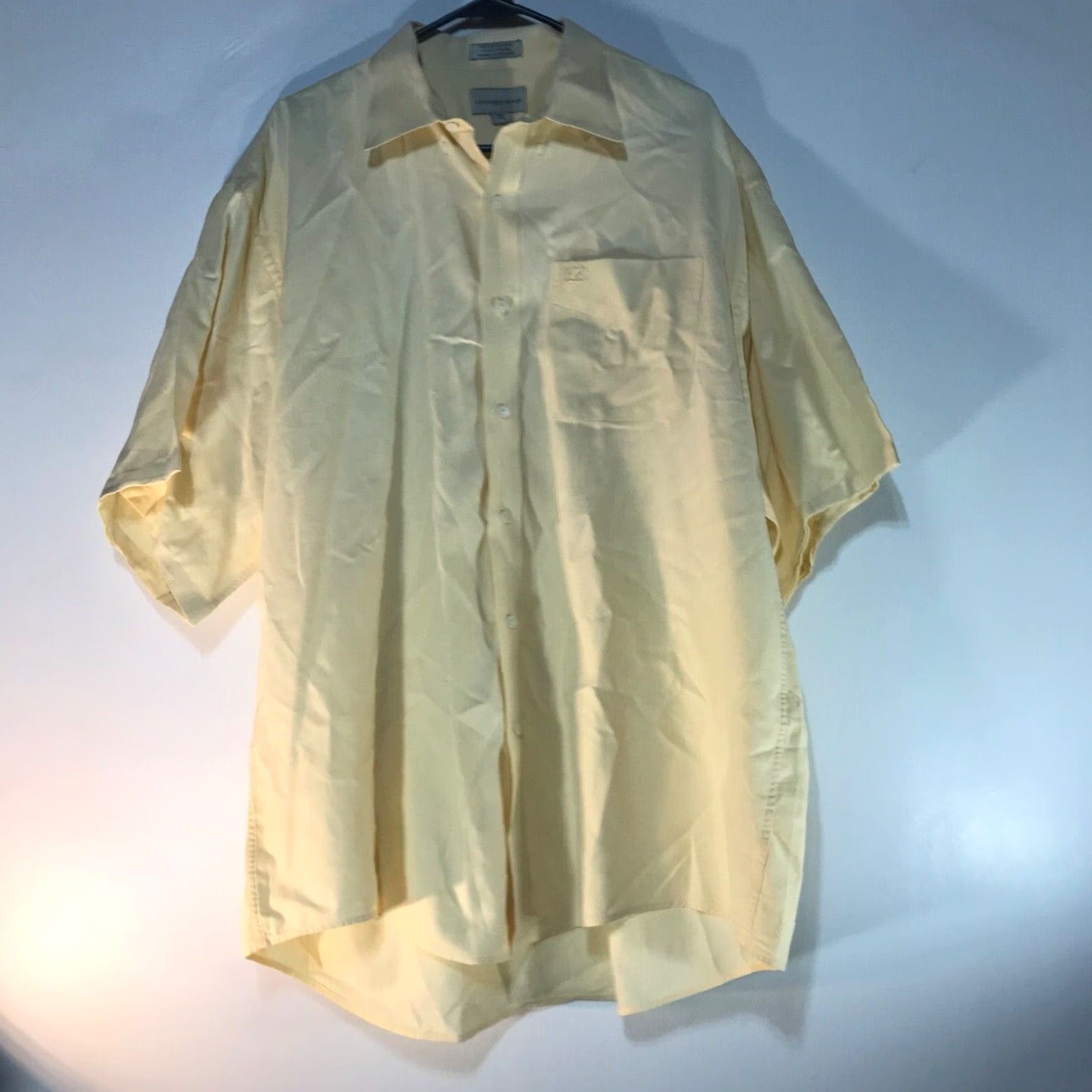 Cutter & Buck Cutter & Buck Button-Up Shirt Mens 2X Yellow 100% Cotton Short Sleeve Chest 25in Regular Fit Button-Down Classic Vintage: No Size US XXL / EU 58 / 5 - 2 Thumbnail