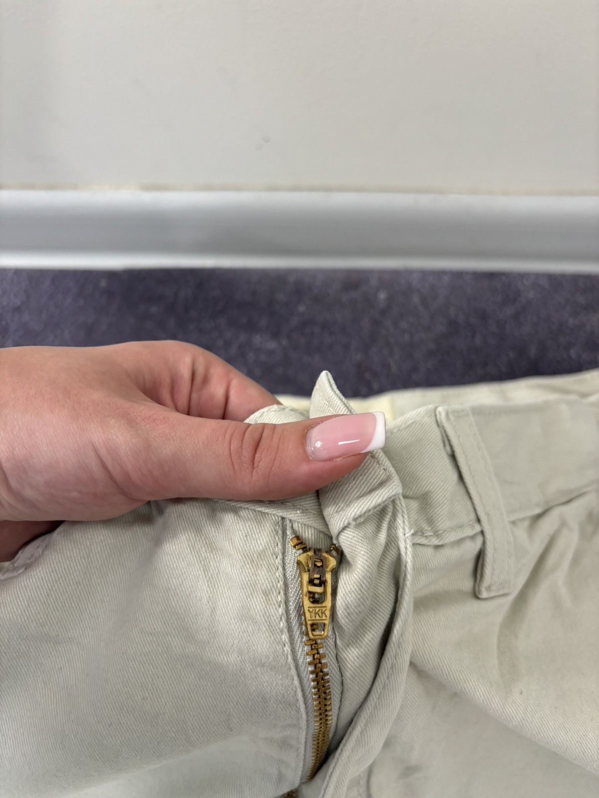 Levi's Vintage Levi’s Signature Y2K Beige Utility Hype Cargo Shorts Size US 34 / EU 50 - 12 Thumbnail