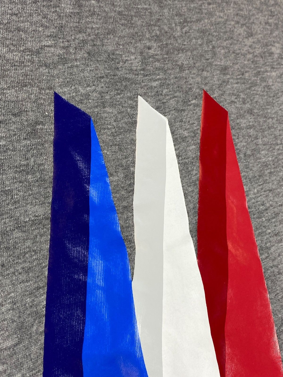 Moncler Moncler Big Logo Grey Blue Red Graphic T-Shirt Size US M / EU 48-50 / 2 - 9 Thumbnail