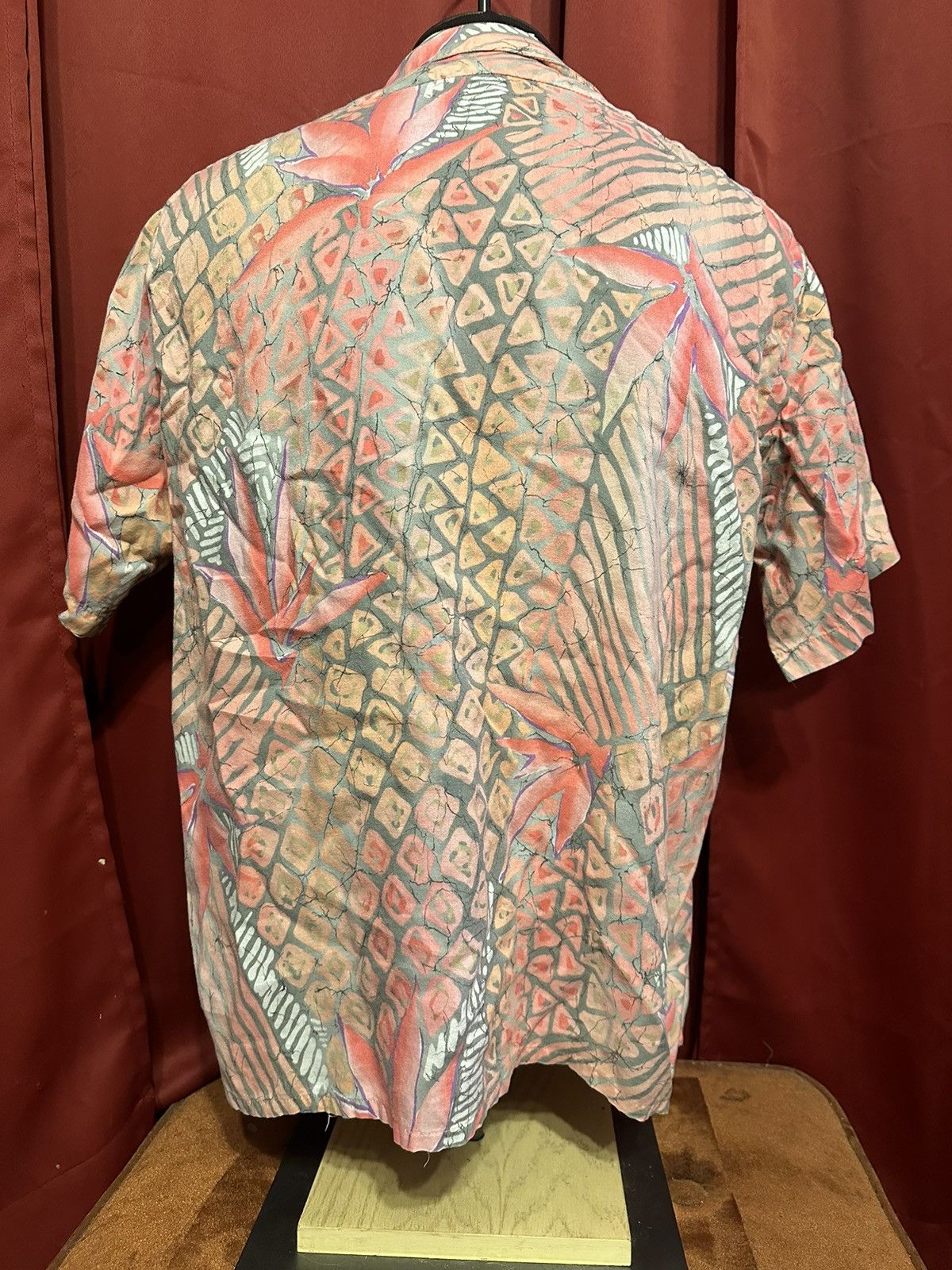 Vintage Vintage Islander Hawaiian Shirt 80’s Pink Geometric Grail Size US XL / EU 56 / 4 - 2 Thumbnail