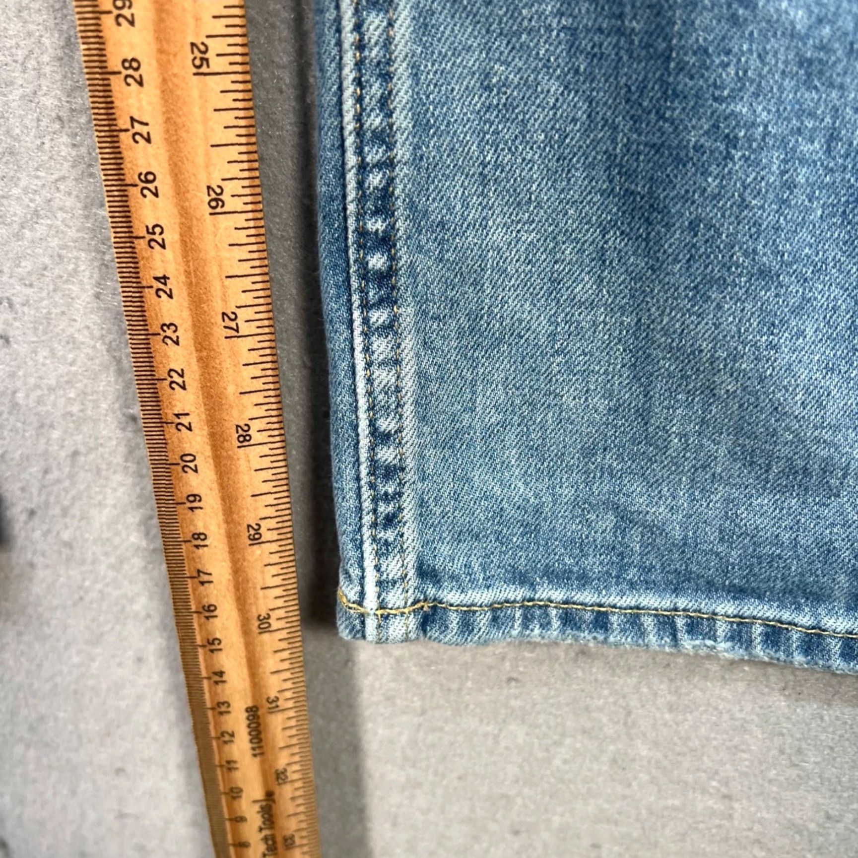Gap Gap High Rise Flare Jeans Blue 27R Womens 4 / 27 Regular Denim 5-Pocket Spring, Fall, Winter, Summer Mens Womens Girls? Size 27" / US 4 / IT 40 - 7 Thumbnail