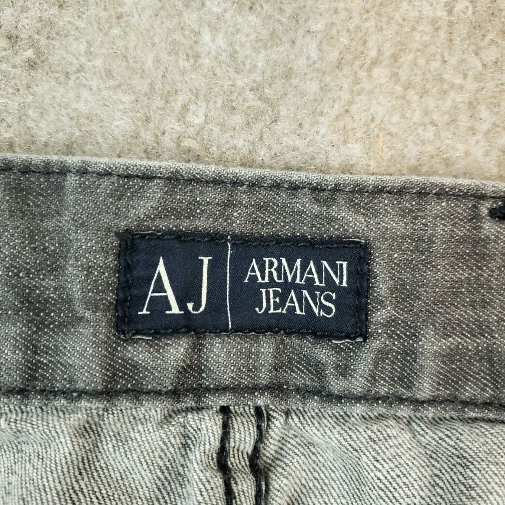 Vintage Armani Jeans Gray Denim Jeans 35x28 Classic Fit Straight Leg Mens Size US 35 - 7 Thumbnail