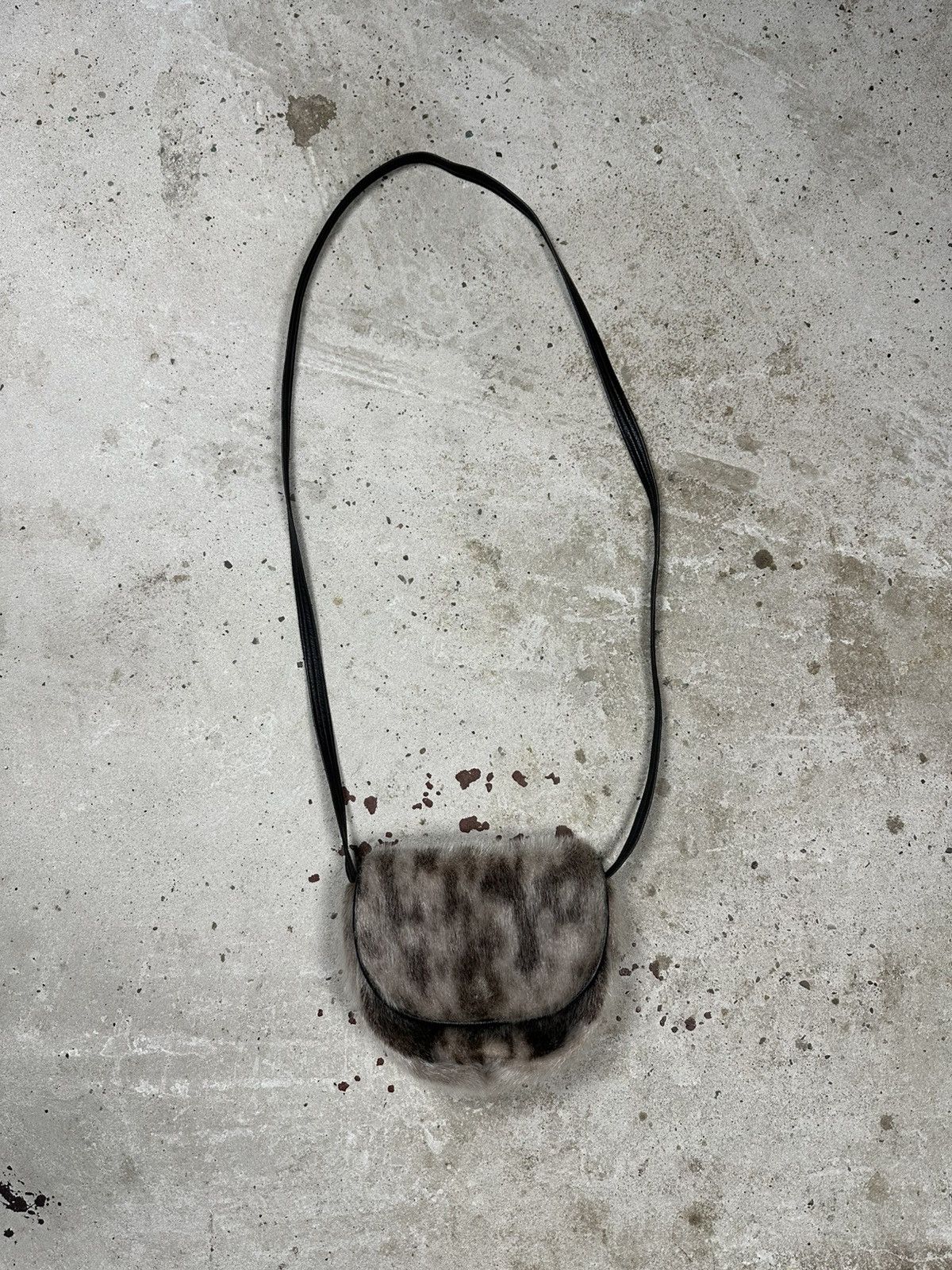 If Six Was Nine Vintage Y2K Faux Fur Grey Brown Messenger Crossbody Bag Size ONE SIZE - 1 Thumbnail