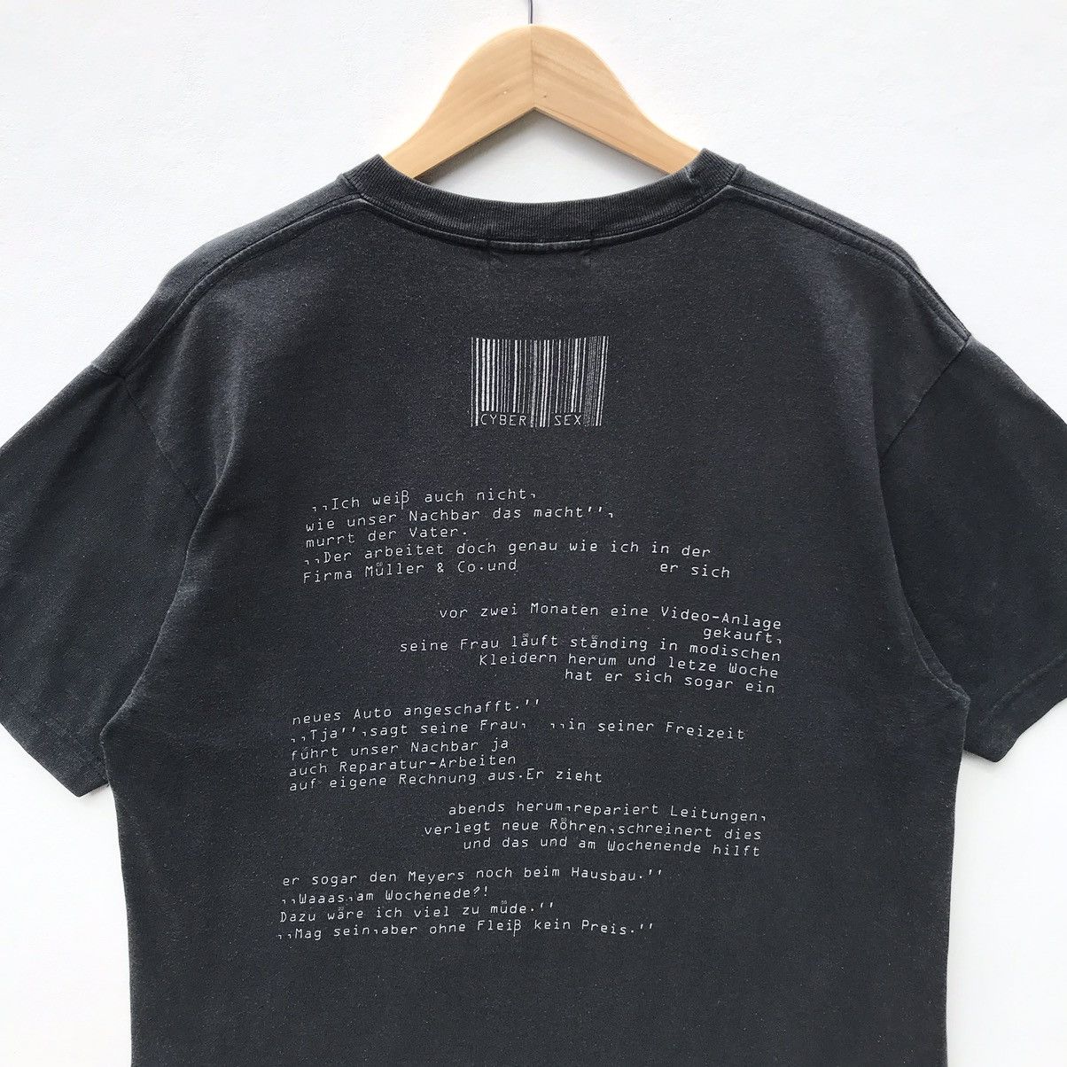 Vintage Vintage Aristrist Geborene Kampfer Tee Cyber Sex Art Size US M / EU 48-50 / 2 - 10 Thumbnail