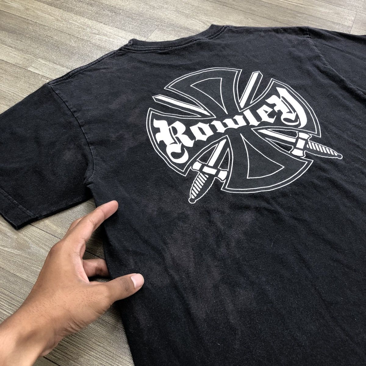 Independent Truck Co. × Vintage Vintage 90s Independent Truck Rowley Skateboarding Tee Size US M / EU 48-50 / 2 - 11 Thumbnail