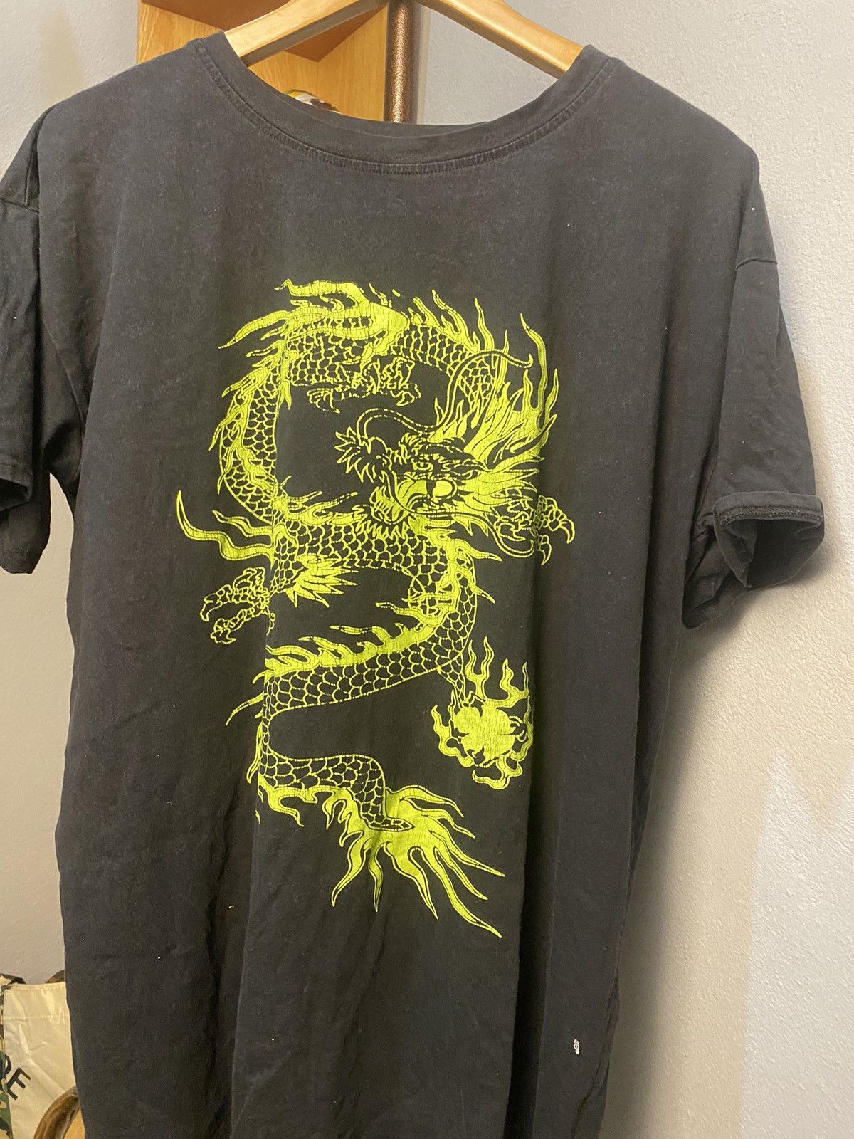 Vintage Dragon 🐉 Big print Size US L / EU 52-54 / 3 - 2 Thumbnail
