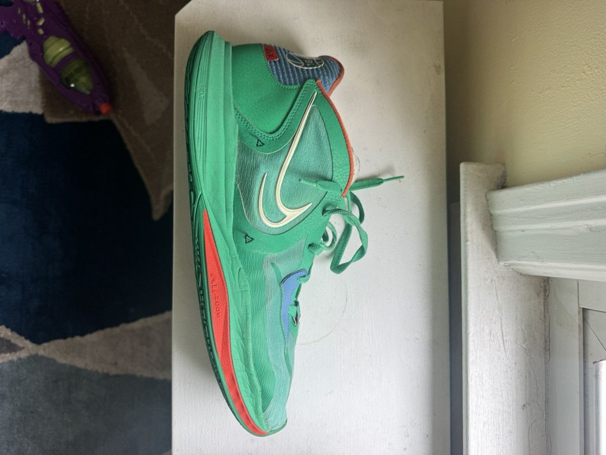 Nike EYBL KYRIE 5 LOW Size US 15 / EU 48 - 6 Thumbnail