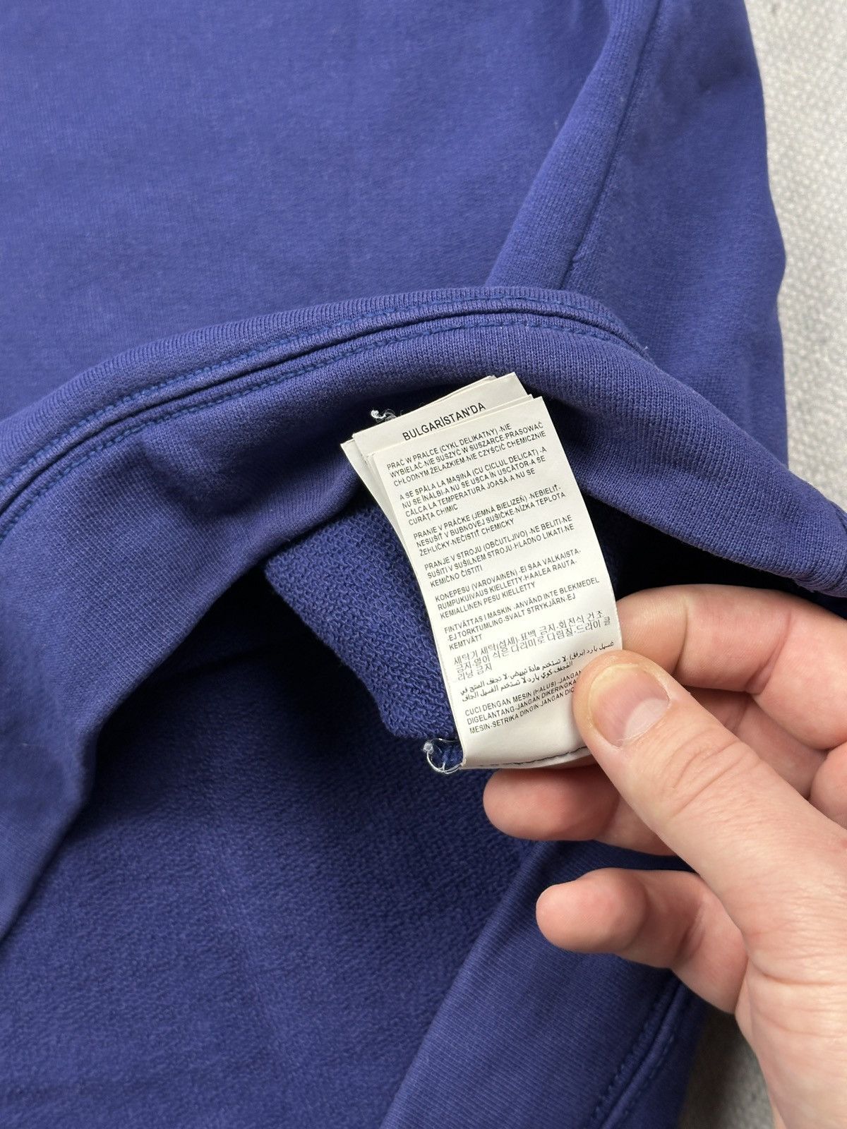 Versace Vintage Versace Blue Purple Sweatshirt Medusa Logo Crewneck Size US L / EU 52-54 / 3 - 14 Thumbnail