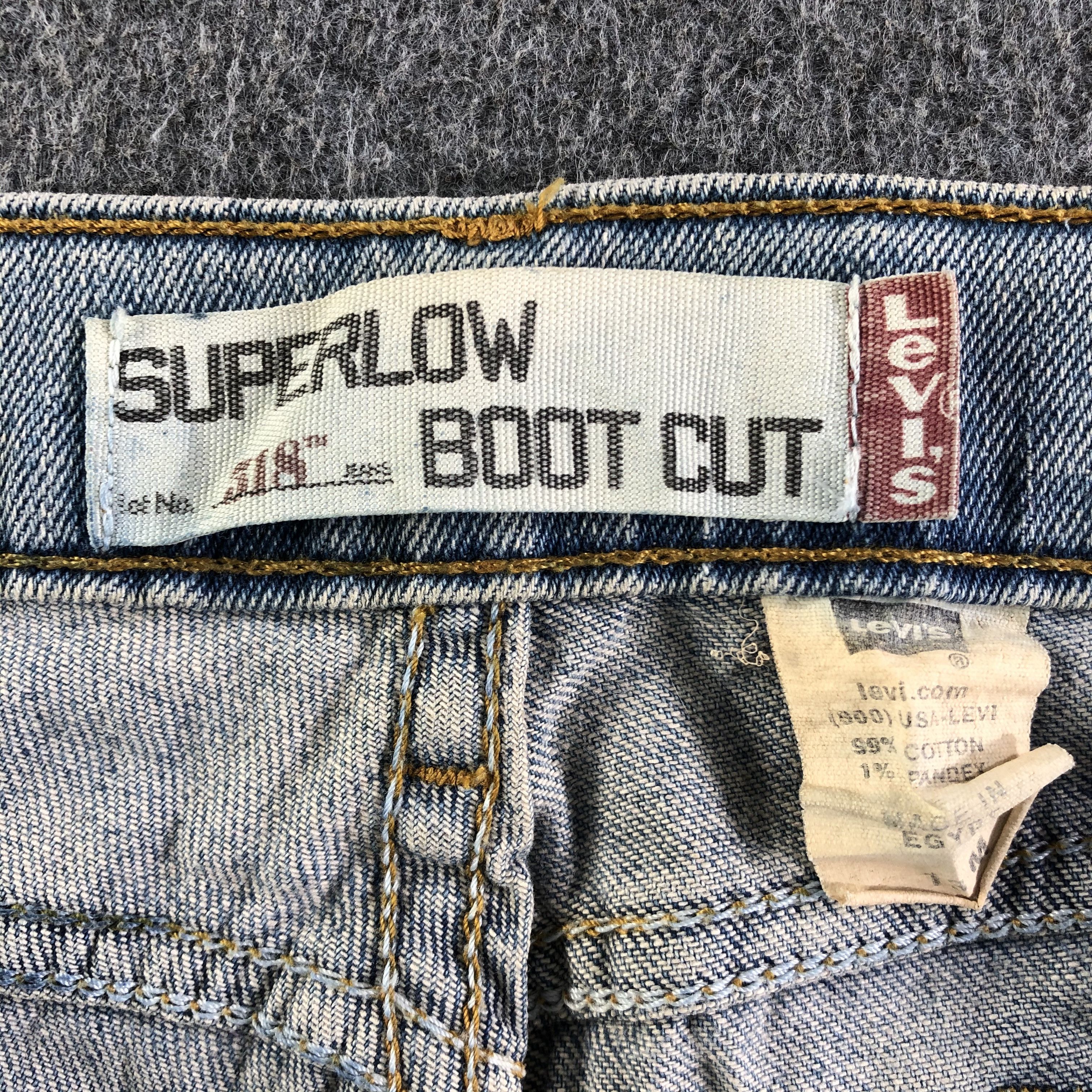 Levi's Vintage Blue Wash Levis 518 Flare Jeans-J4431 Size US 35 - 9 Thumbnail