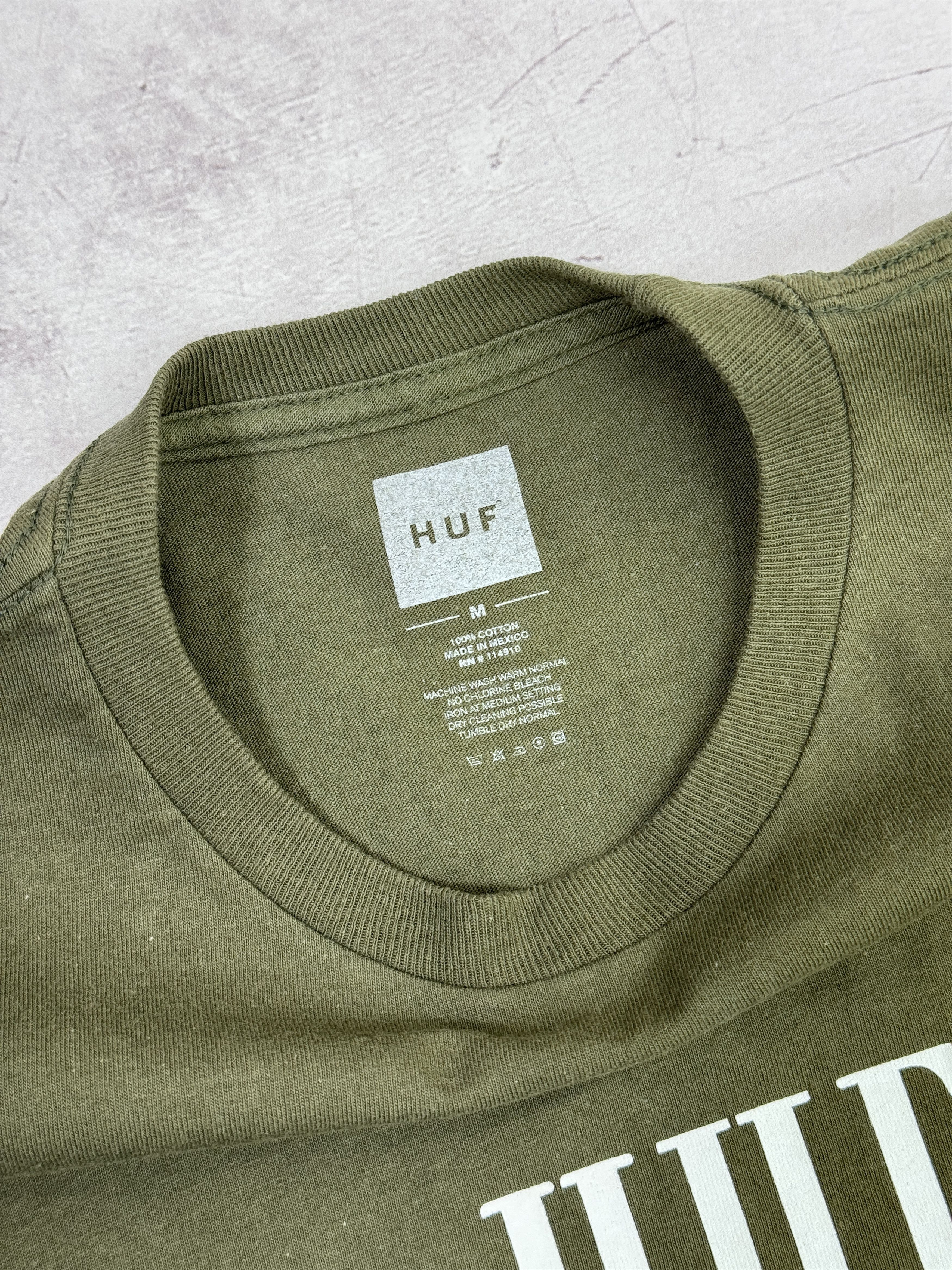 Huf Huf T-Shirt Front Logo Size US M / EU 48-50 / 2 - 5 Thumbnail
