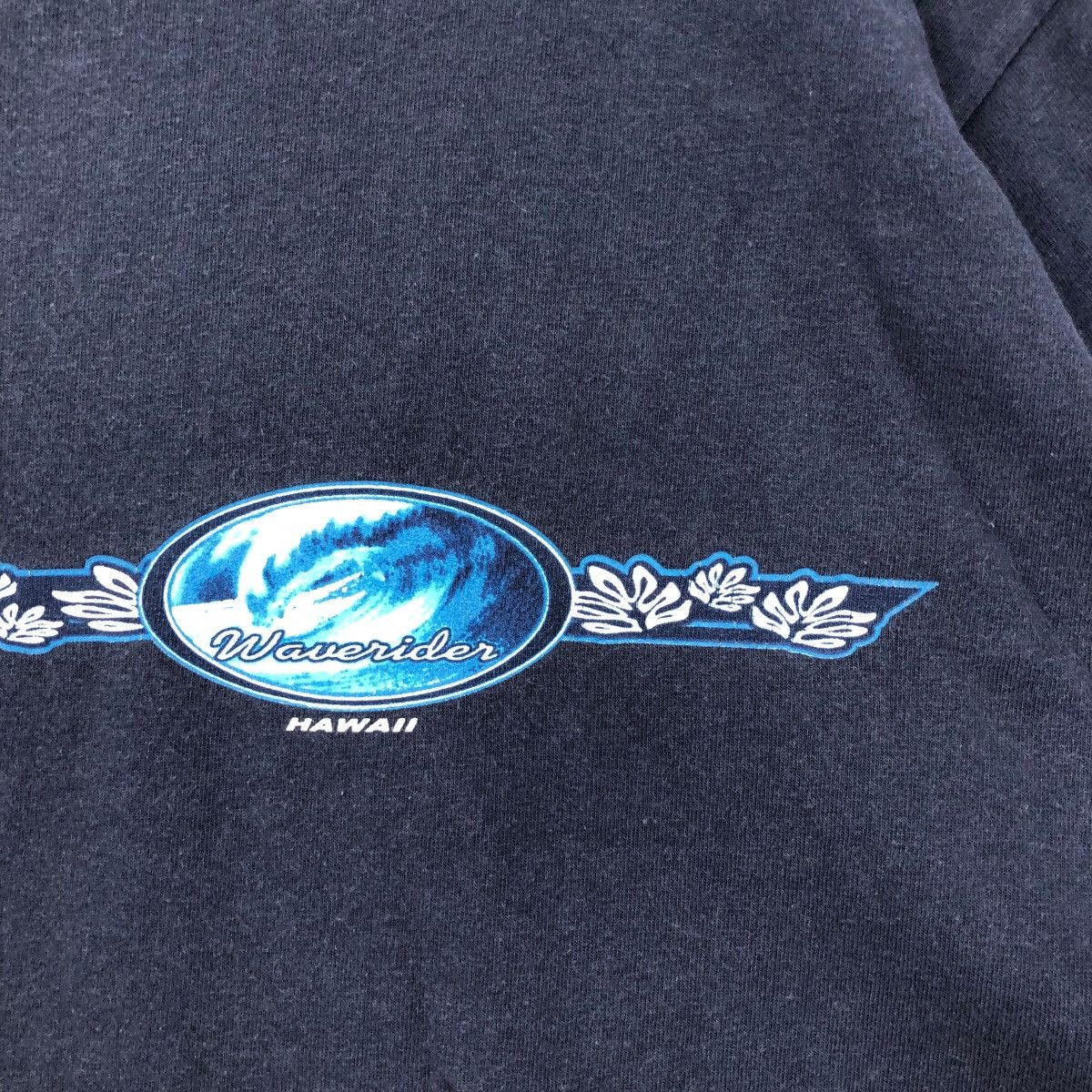 Vintage Vintage WAVERIDER Hawaii T Shirt Surfing Size L Size US L / EU 52-54 / 3 - 4 Thumbnail