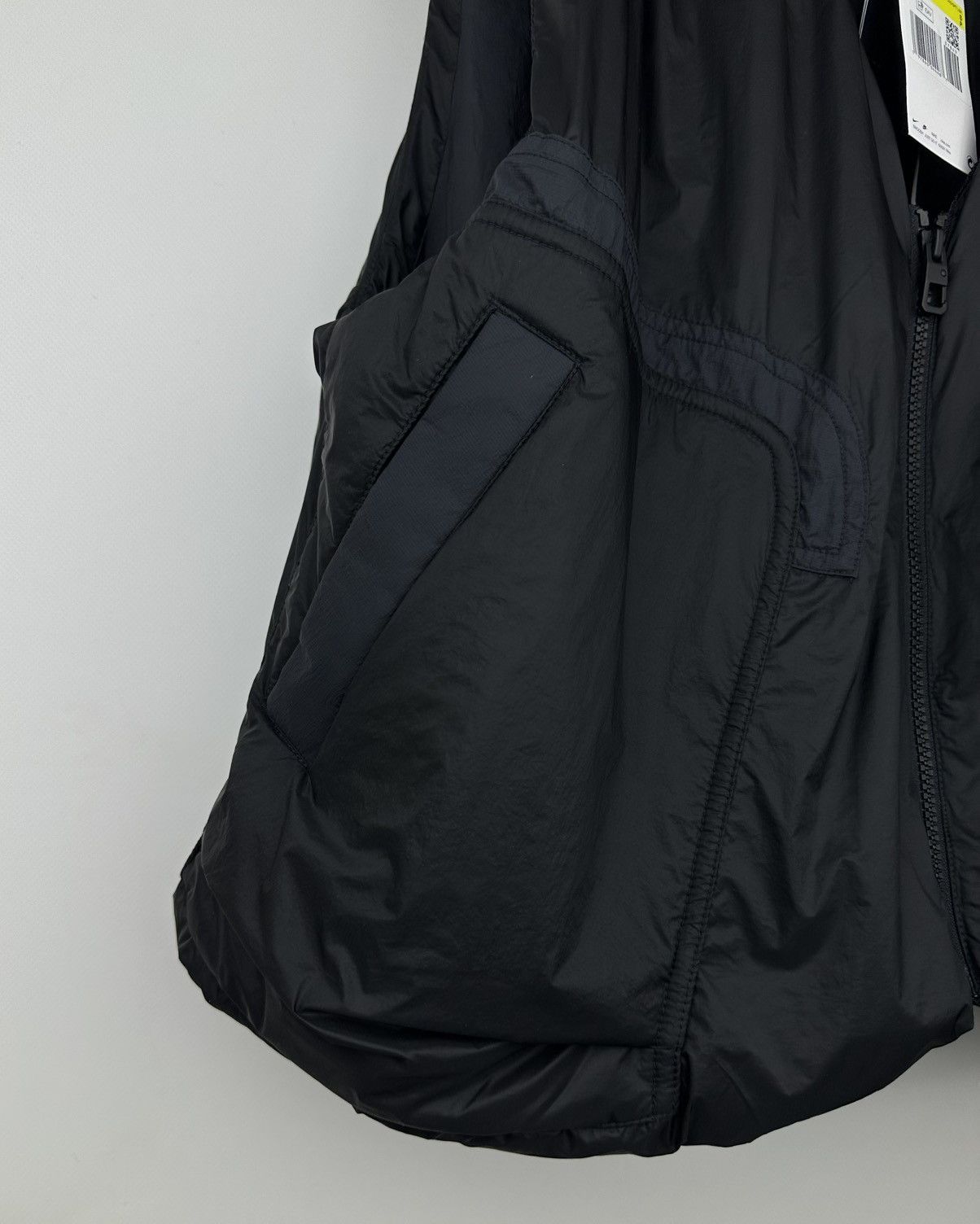 Nike Nike Tech Men's Size Small Woven Loose Fit Lightweight Vest Size US S / EU 44-46 / 1 - 3 Thumbnail