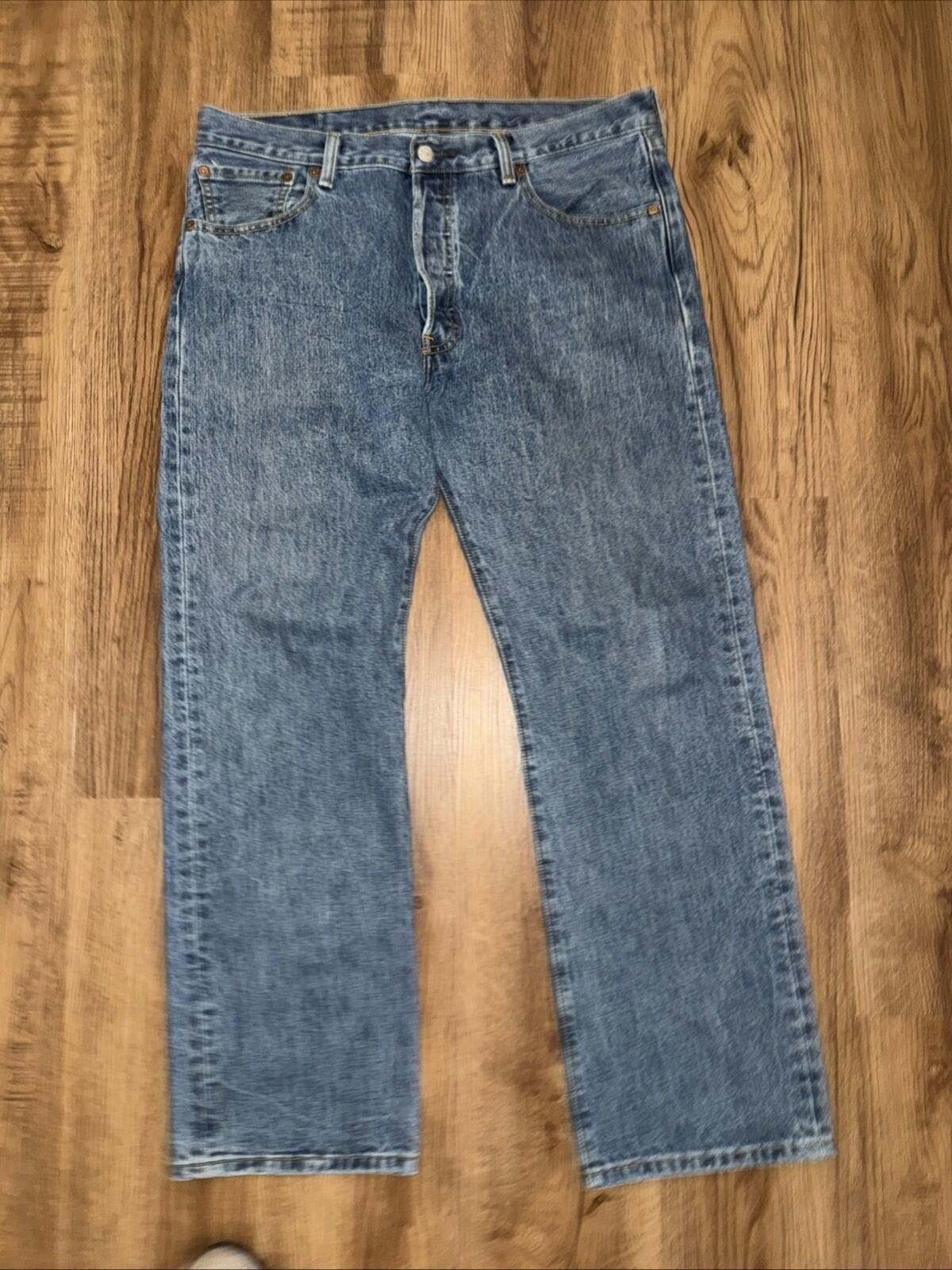 Levi's Levis 501 Jeans Mens 36x30 Blue Button Fly Denim Straight Size US 36 / EU 52 - 2 Thumbnail