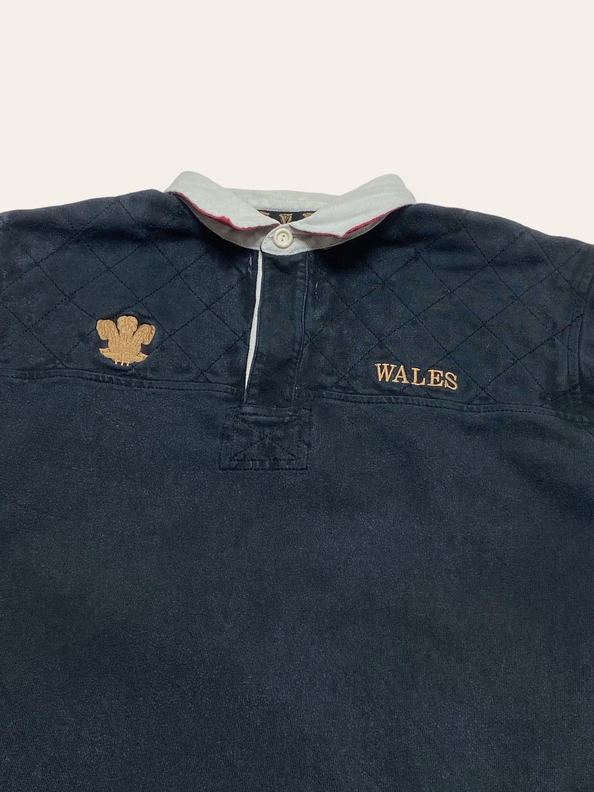 Other Vintage GUINNESS Black Faded Polo Shirt Wales Rugby WRU Size US L / EU 52-54 / 3 - 2 Thumbnail