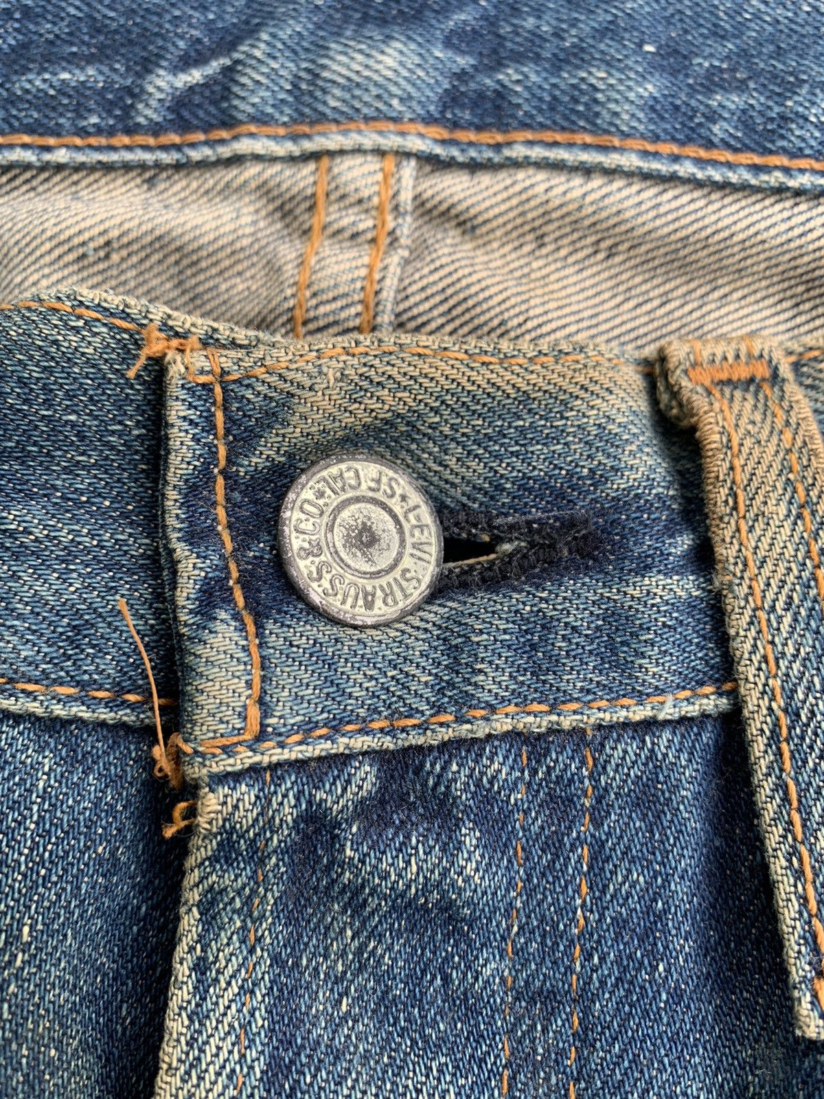 Levi's × Vintage Big E Vintage Levi’s 501 Redline Jeans Selvedge Distressed Size US 29 - 16 Thumbnail