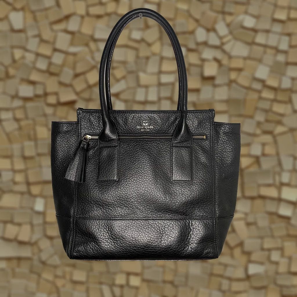 black tooled leather backpack American Co. Cleveland Leather Backpack,Black Rod Spec:Sliding Rings | CCP13LR | 13' | 4-8lb. | 1/8-3/8oz. | Light | Moderate bags-cases-features:Hydration Sleeve BURBERRY Check And Leather youll find a dedicated