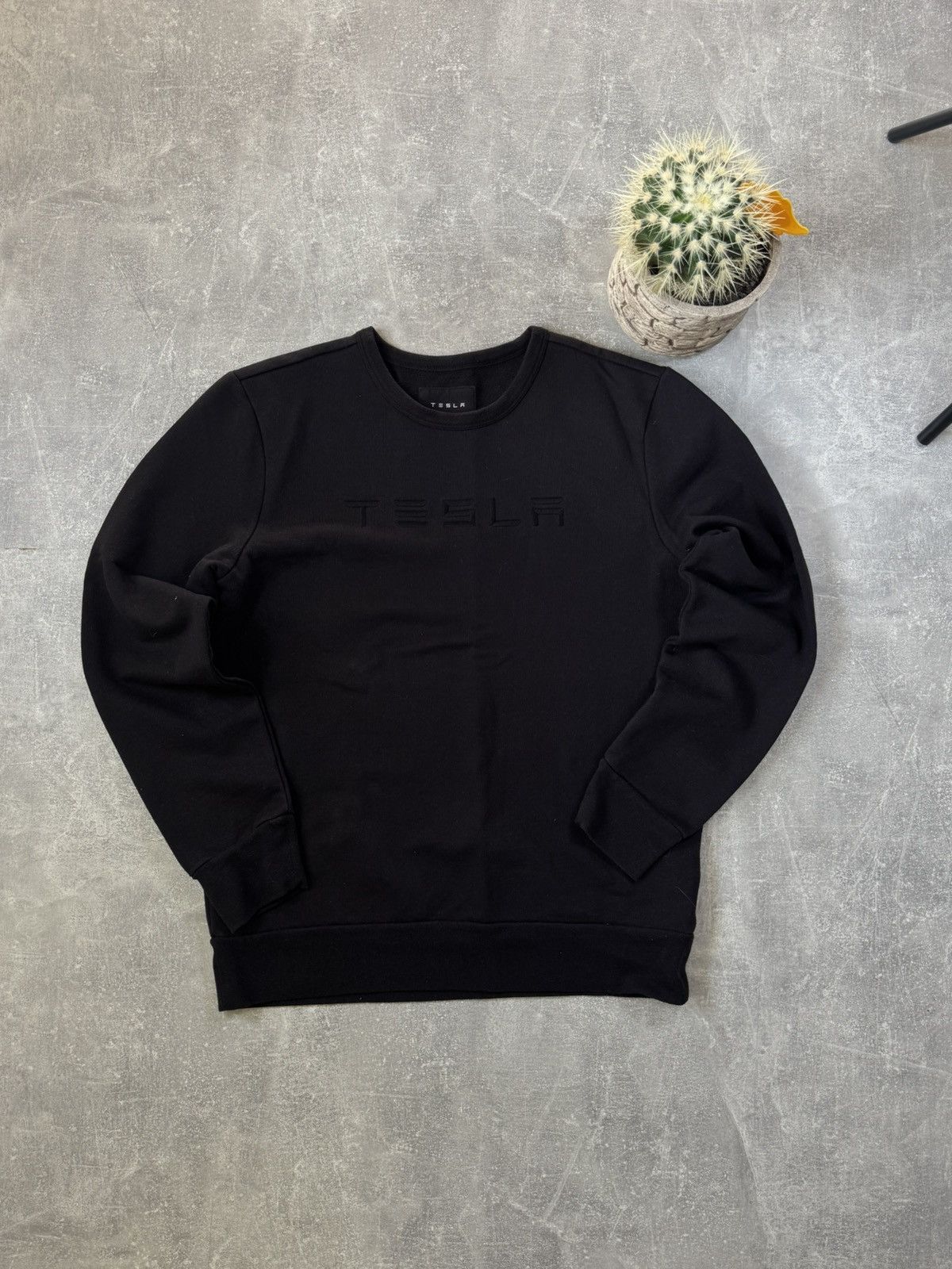 Other Sweatshirt with embroidered Tesla logo Size US L / EU 52-54 / 3 - 2 Thumbnail