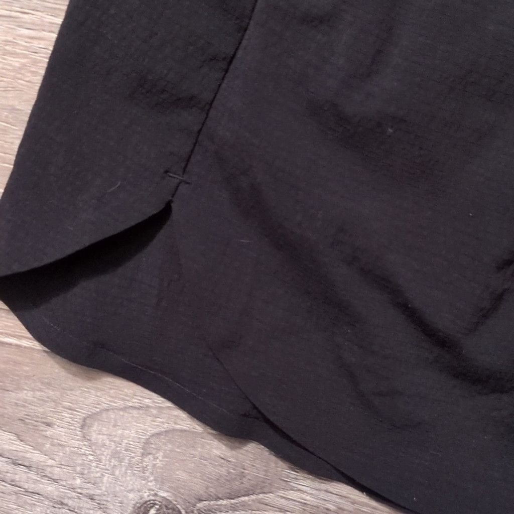 Athleta Athleta Black Crest Skort Size Small Size 27" / US 4 / IT 40 - 2 Thumbnail
