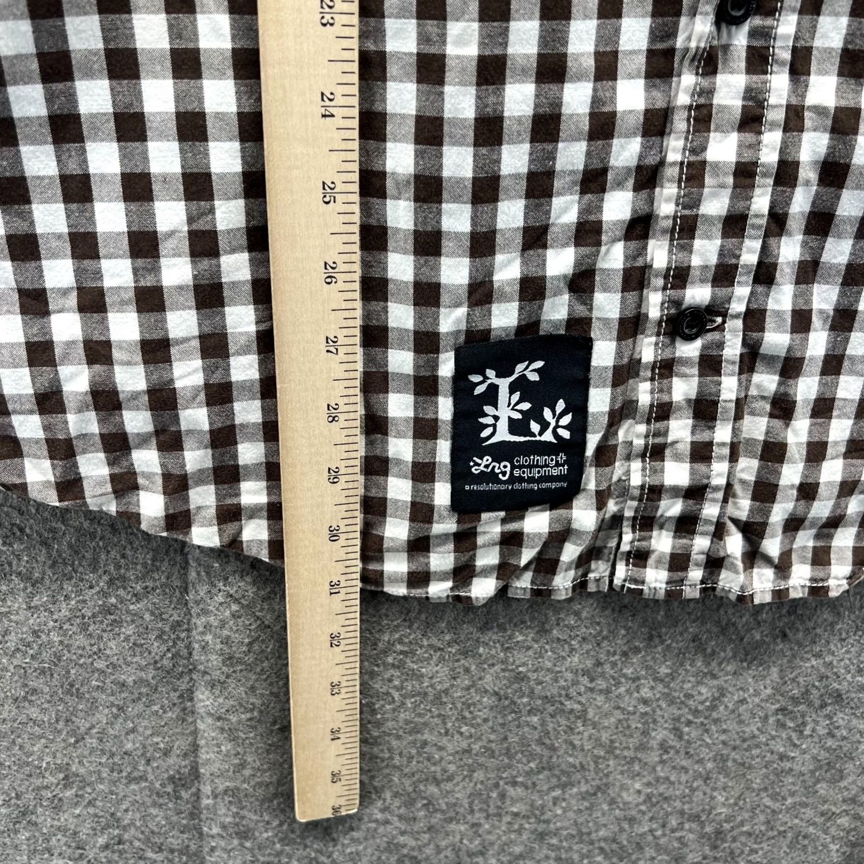 Vintage LRG Shirt Mens XL Brown White Gingham Checkered Button Down Cotton Patch Casual Size US XL / EU 56 / 4 - 7 Thumbnail