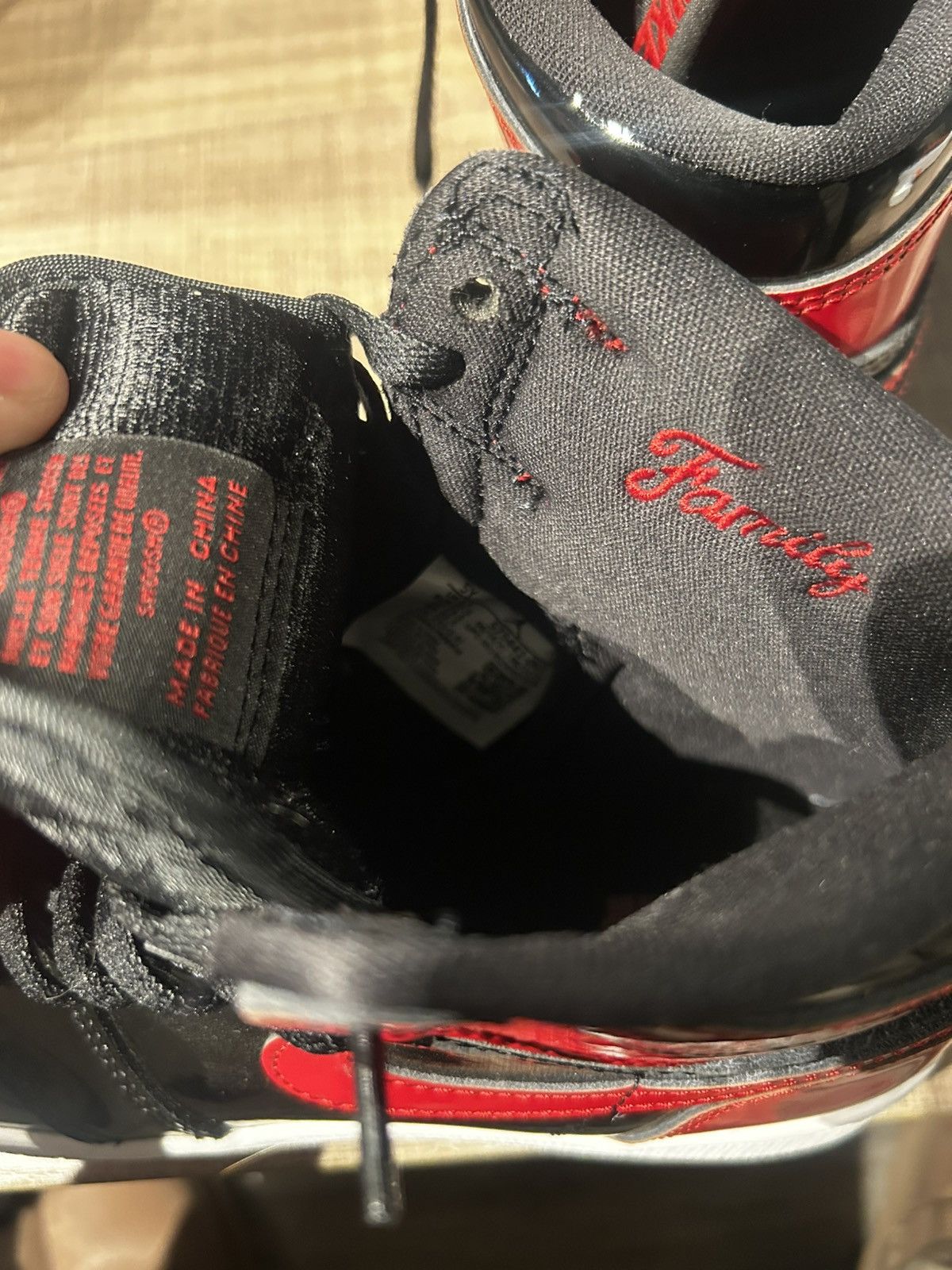 Jordan Brand × Nike Jordan 1 Retro High OG Patent bred Size US 5 / EU 37 - 5 Thumbnail