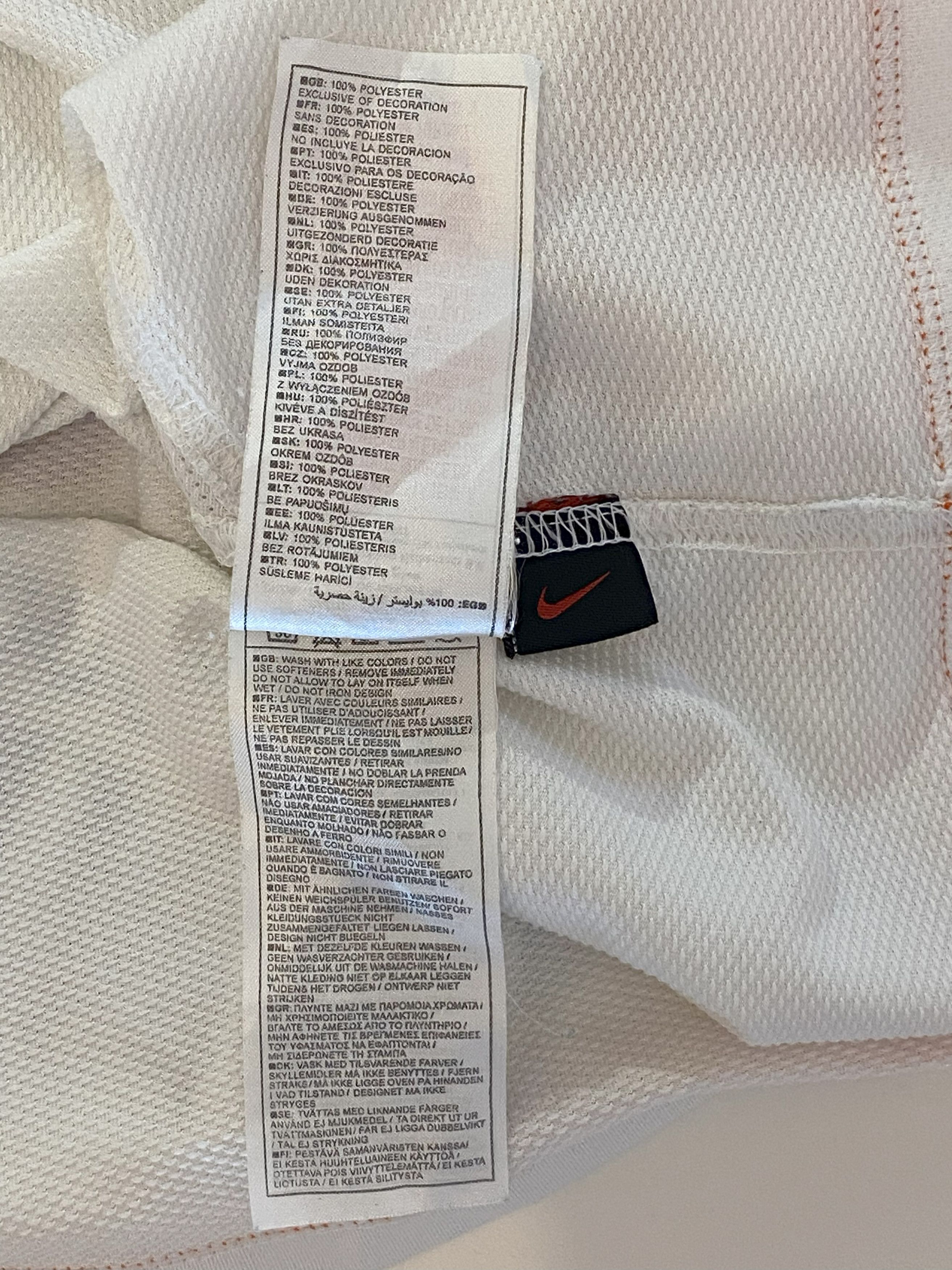 Nike Joaquin Valencia Cf Spain 2006/07 Home Jersey M Nike Size US M / EU 48-50 / 2 - 12 Thumbnail