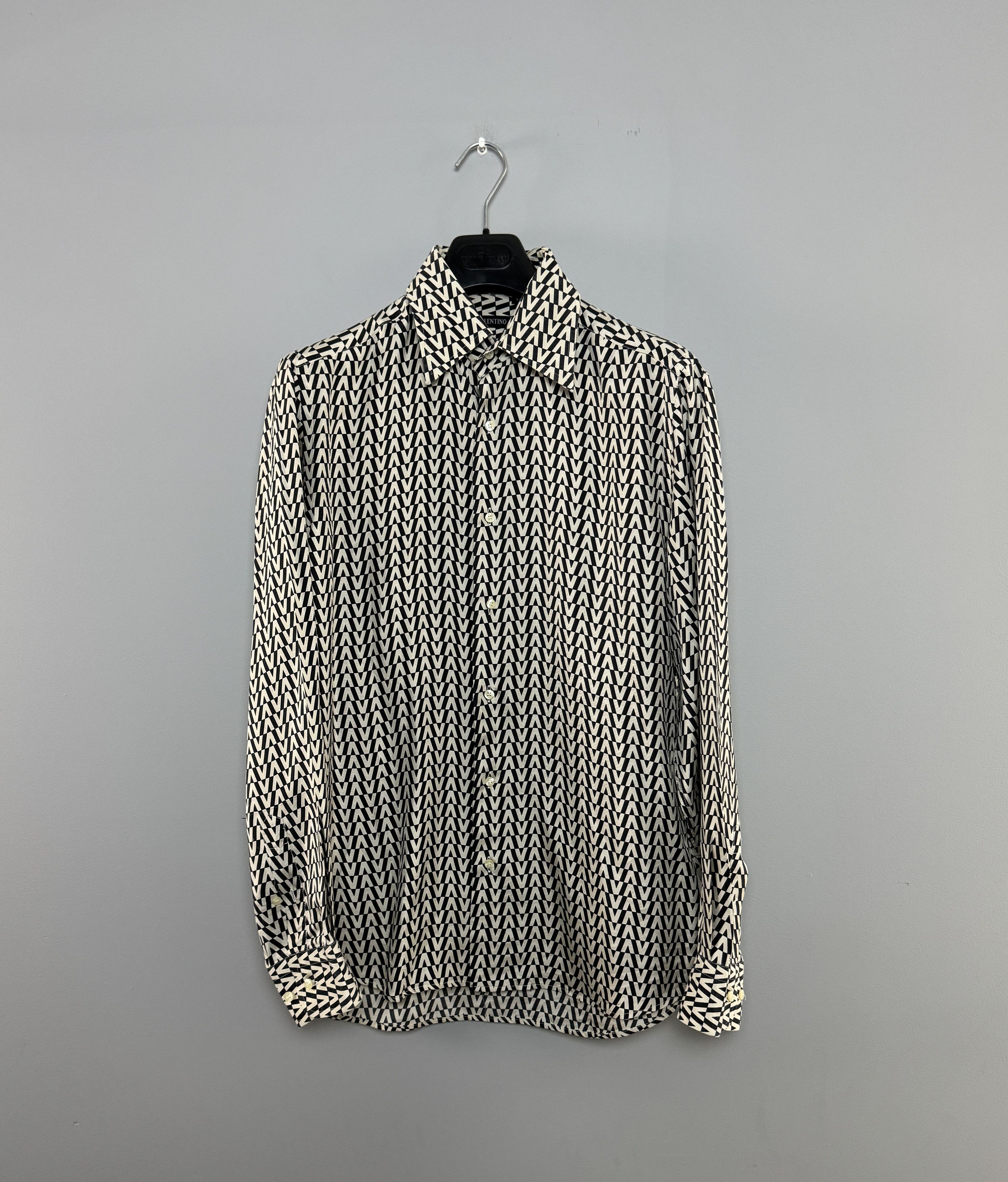 Valentino Valentino Optical Print Silk Shirt Button Monogram Size 40 Size US M / EU 48-50 / 2 - 1 Preview