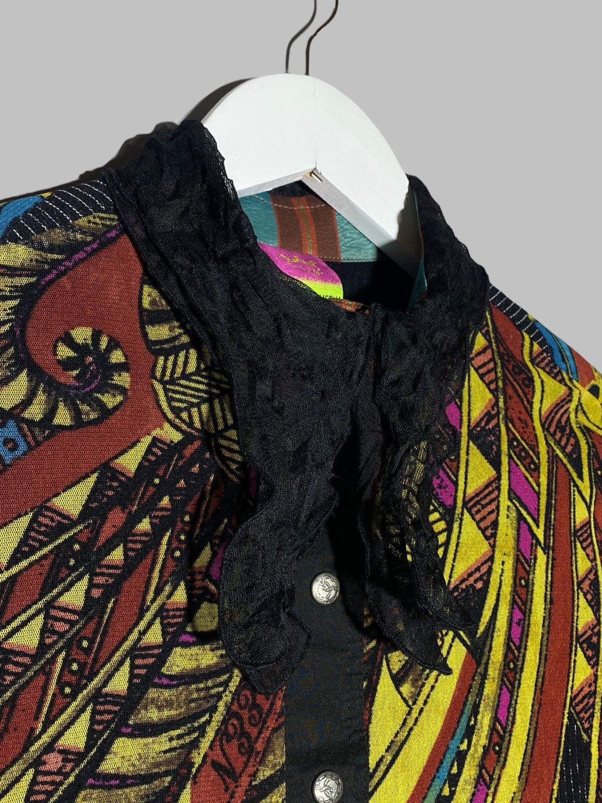 Designer × Vintage Save The Queen Women Art To Wear Top Blouse Button Up Size S / US 4 / IT 40 - 16 Thumbnail