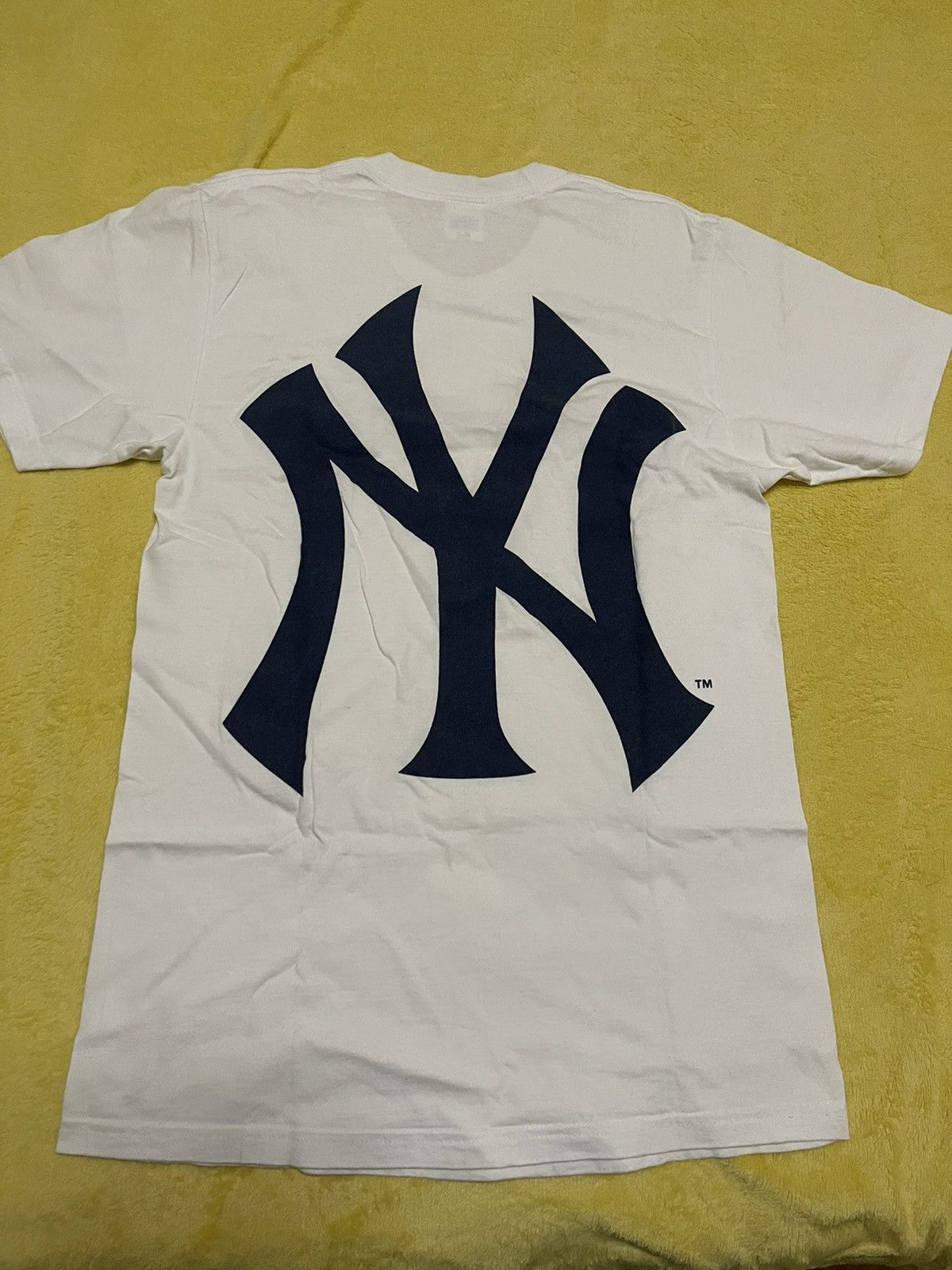 New York Yankees × Supreme Supreme yankees box logo tee white 
