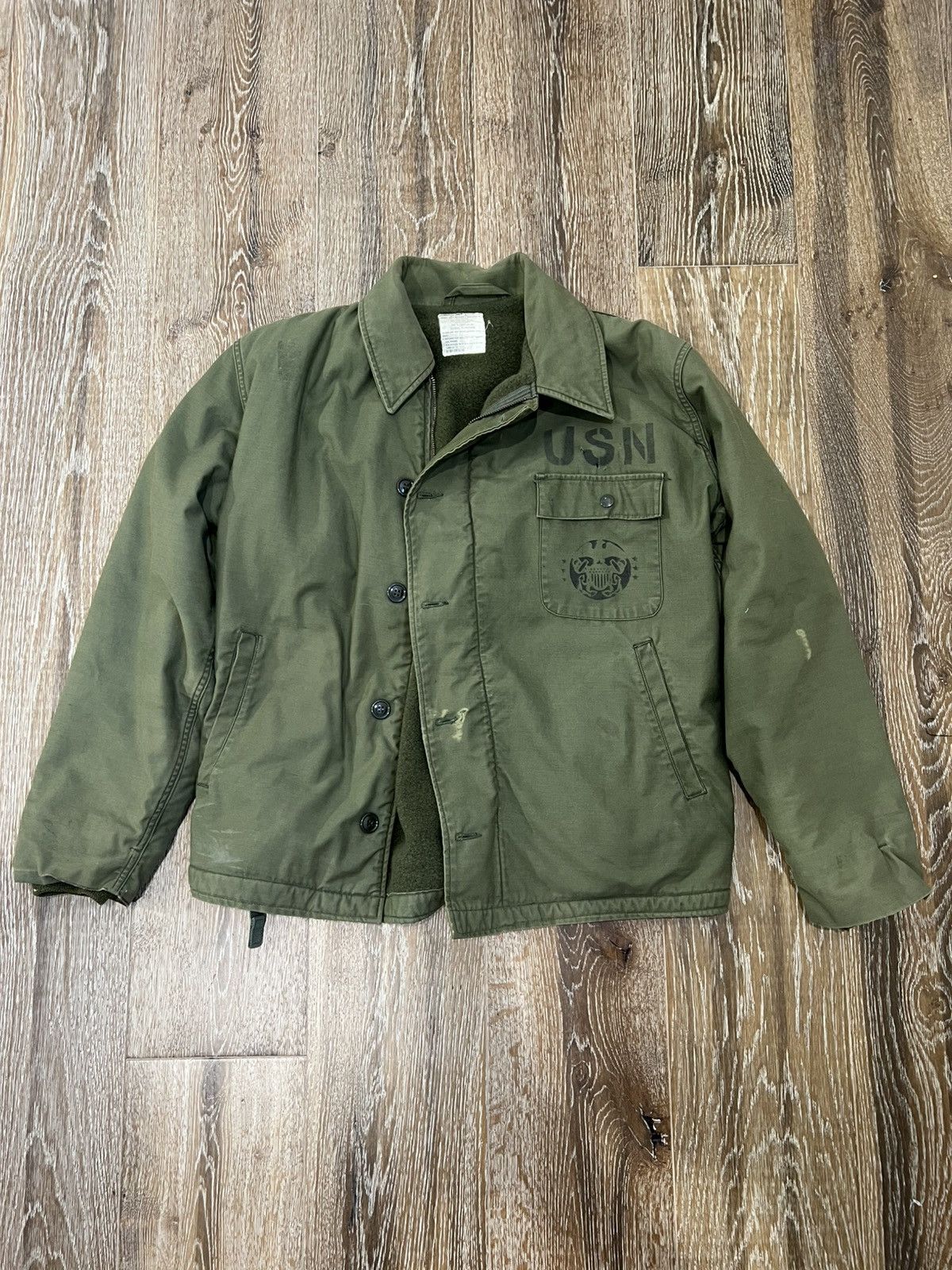 Vintage Thrashed Kings point mfg co inc US Navy A-2 Deck Jacket Size US XL / EU 56 / 4 - 1 Thumbnail
