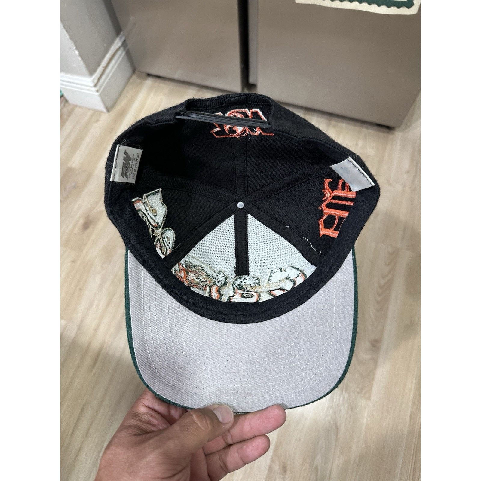 Top Of The World Vintage Miami Hurricanes Wild Style Snapback Hat Graffiti Size ONE SIZE - 4 Thumbnail