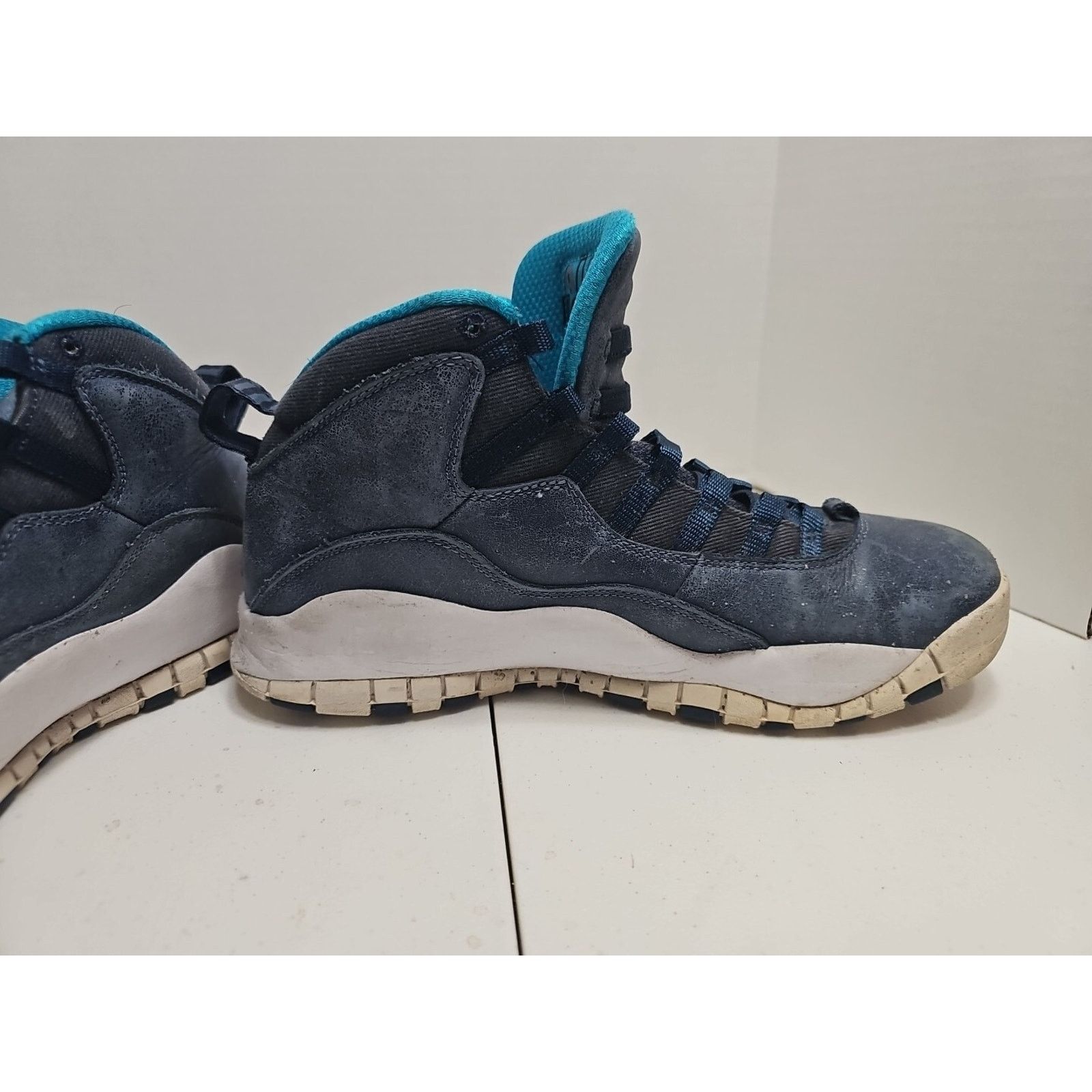 Jordan Brand Nike Air Jordan 10 X Retro LA Los Angeles Size 10 2016 3 Men Size US 10 / EU 43 - 17 Thumbnail