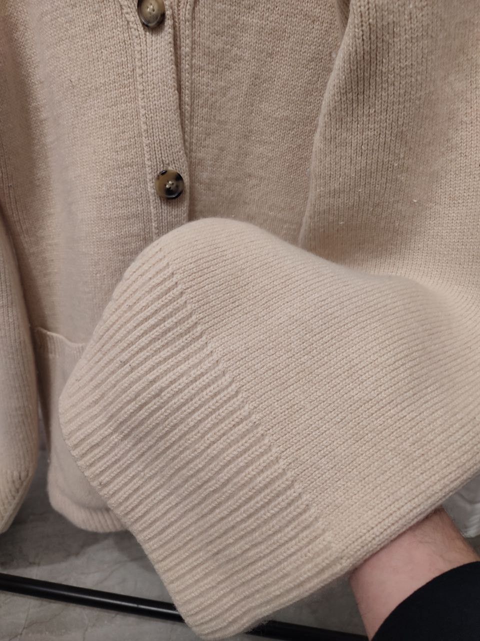 KHAITE Cashmere womens cardigan Khaite Beige size M Quiet Luxury Size M / US 6-8 / IT 42-44 - 7 Thumbnail