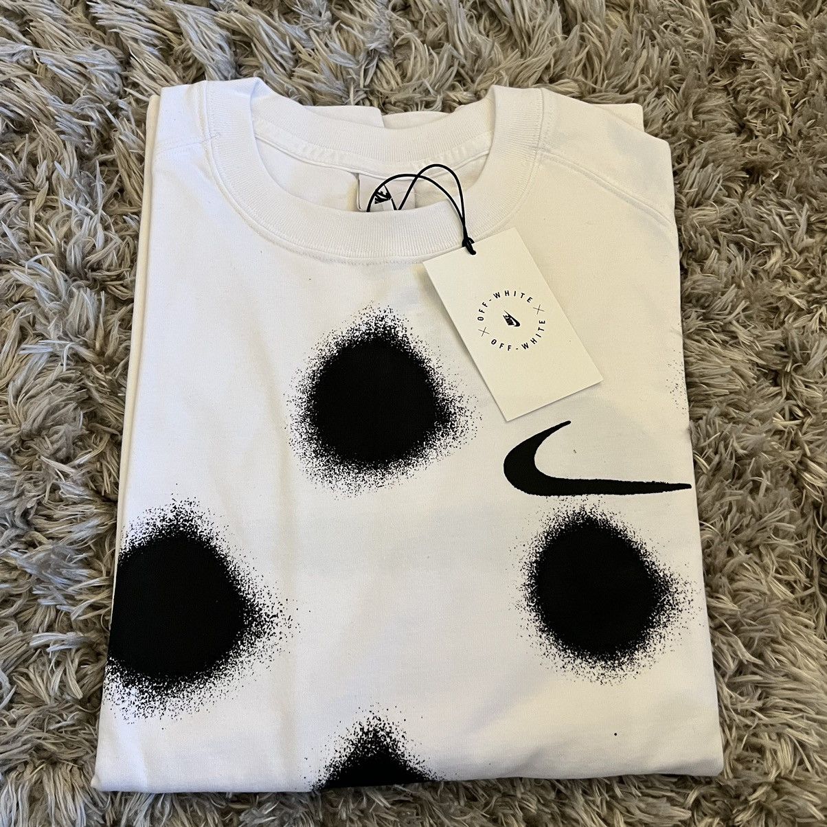 Nike × Off-White Nike x Off-White spray paint logo t-shirt tee t oversized Size US S / EU 44-46 / 1 - 9 Thumbnail