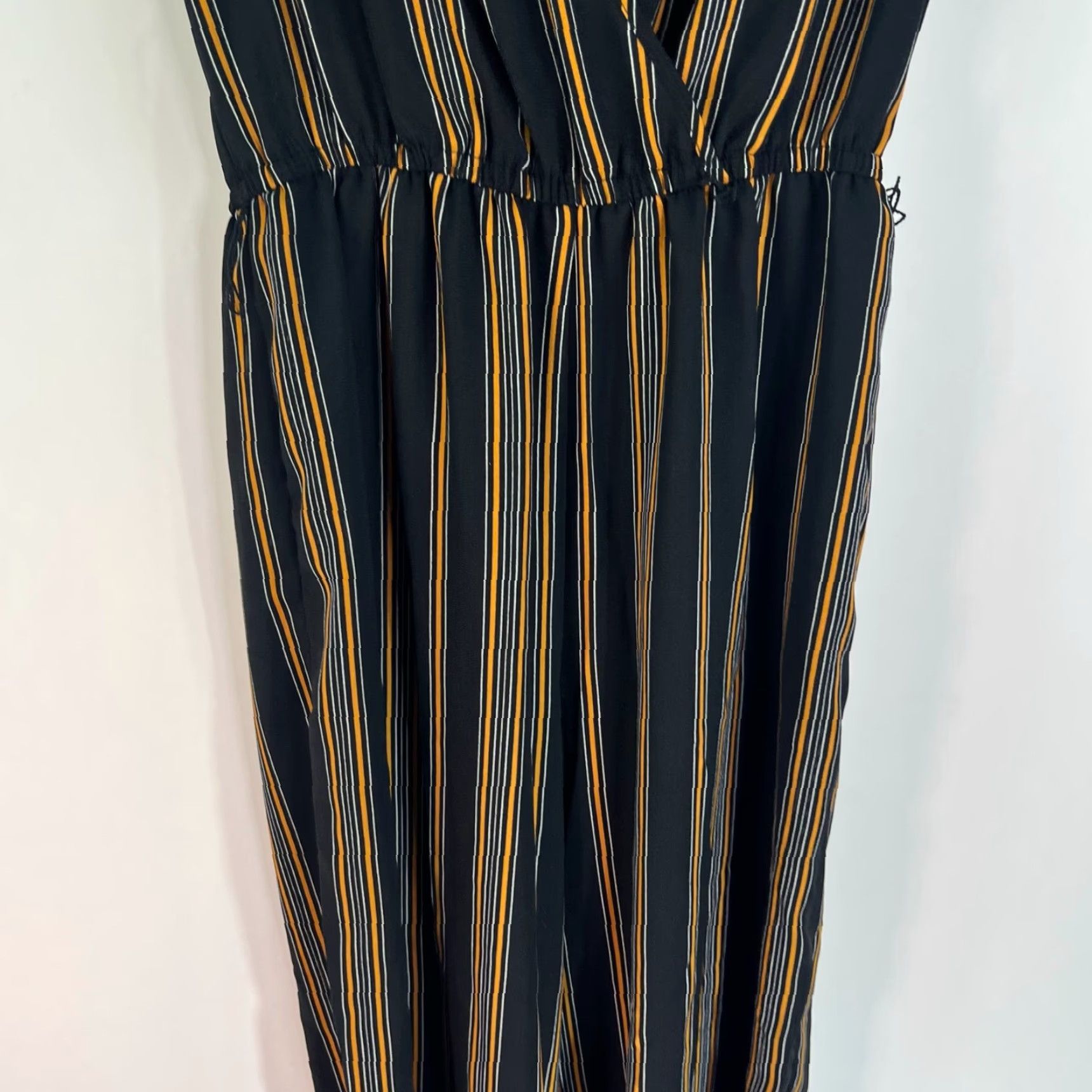 Vintage Xhilaration Women's Black Striped Short Sleeve Deep V-Neck Wrap Jumpsuit Size S Wide-Leg Fashion Size 28" / US 6 / IT 42 - 3 Thumbnail