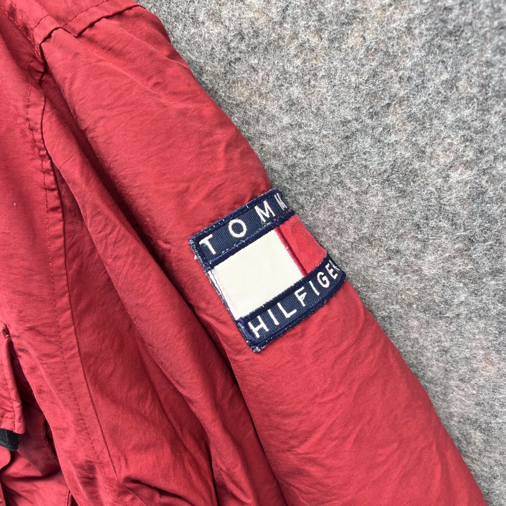 Tommy Hilfiger Tommy Hilfiger Jacket Mens L Red Insulated Puffer Full Zip Pockets Outdoor Size US L / EU 52-54 / 3 - 6 Thumbnail