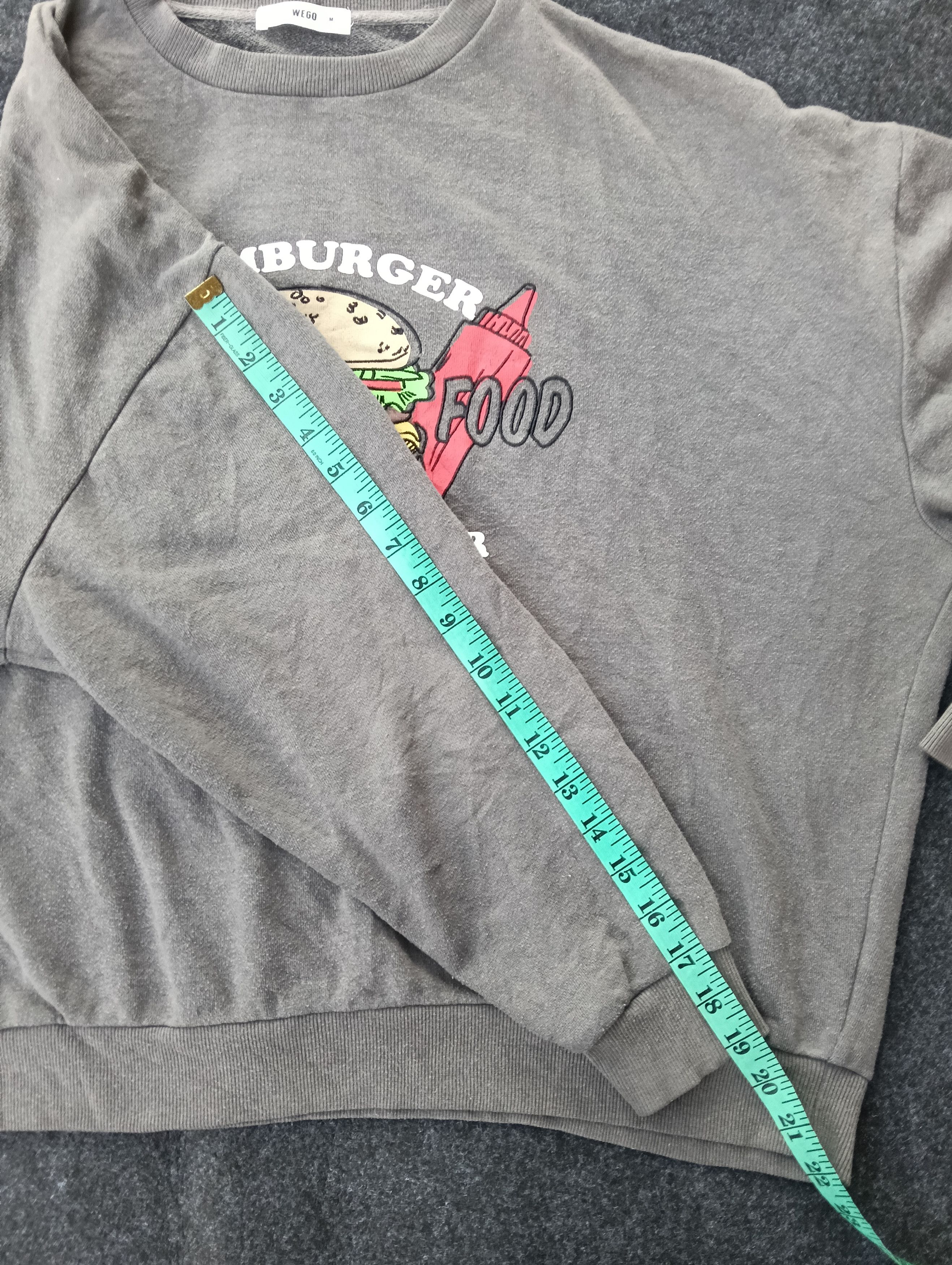 Japanese Brand Junk food hamburger sweatshirt. Size US XL / EU 56 / 4 - 5 Thumbnail