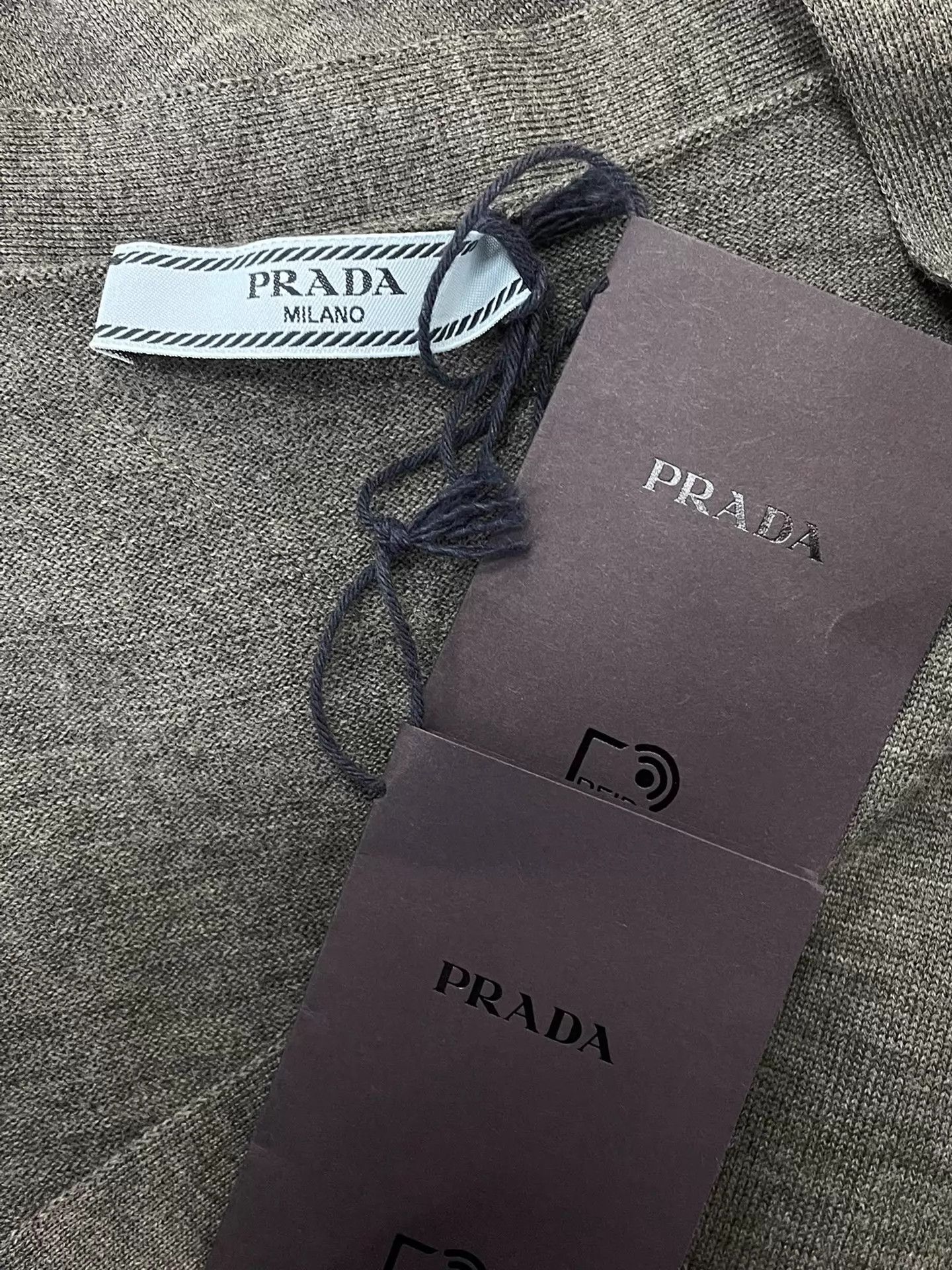 Prada Prada Gray Wool Knit Cardigan Size 38 New With Tags Size XS / US 0-2 / IT 36-38 - 4 Thumbnail