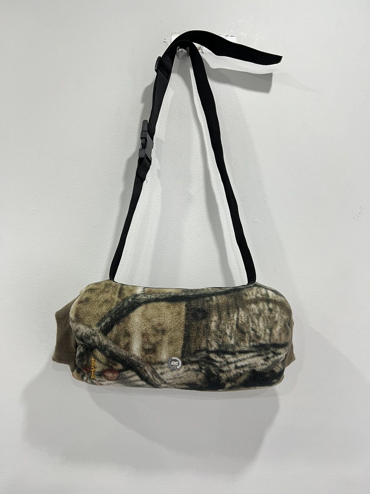 Mossy Oaks Vintage Camo Real Tree Hot Shot Hand Muff Warmer jacket Size ONE SIZE - 3 Thumbnail