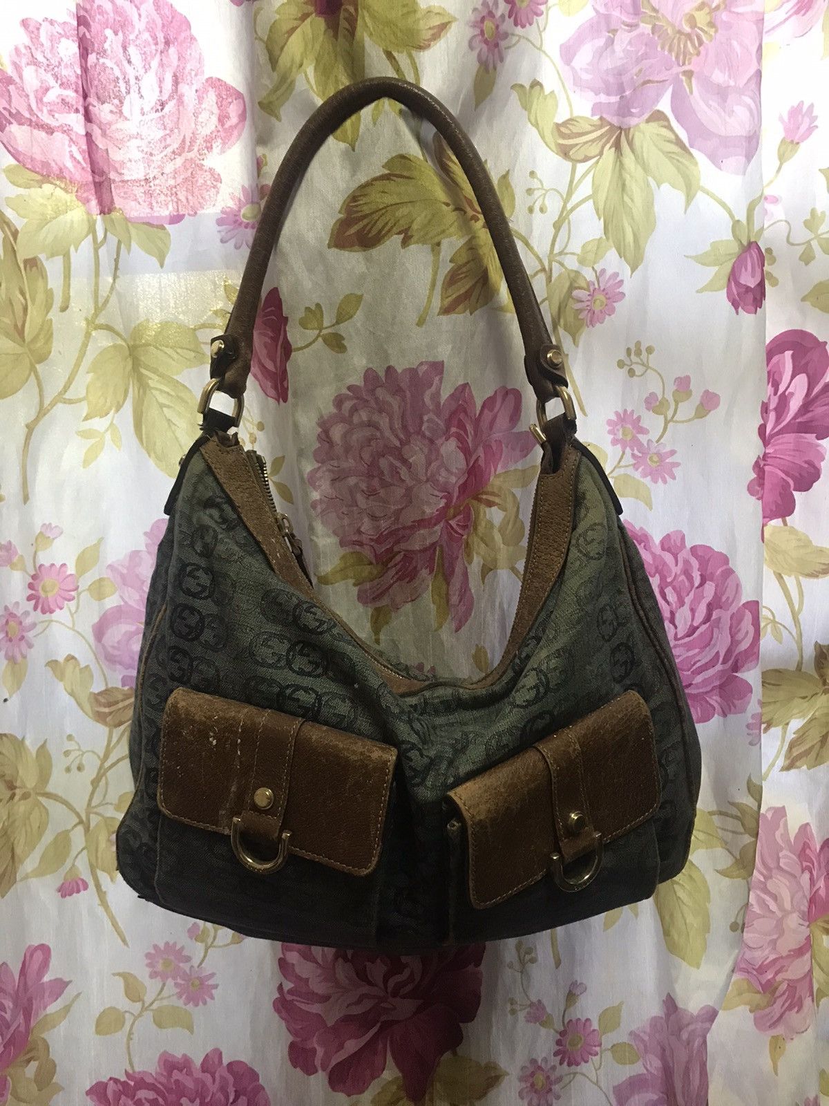 Gucci Authentic Gucci Gg Pocket Bag Size ONE SIZE - 1 Thumbnail