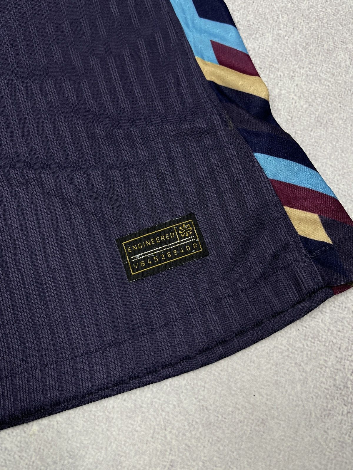 Nike Nike England 2024-2025 Grealish 7 Soccer Jersey Football Size US L / EU 52-54 / 3 - 13 Thumbnail