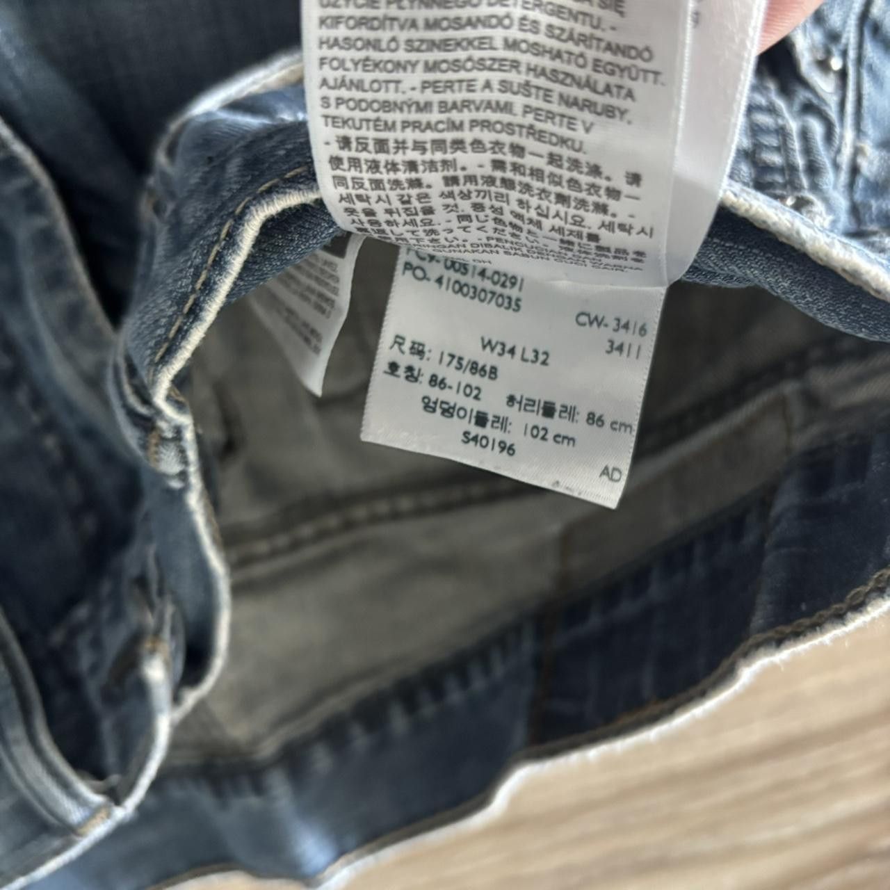 Levi's Crazy Vintage Y2K/2000s Grunge Levis Essential Denim Jeans! 34x32 Size US 34 / EU 50 - 8 Thumbnail