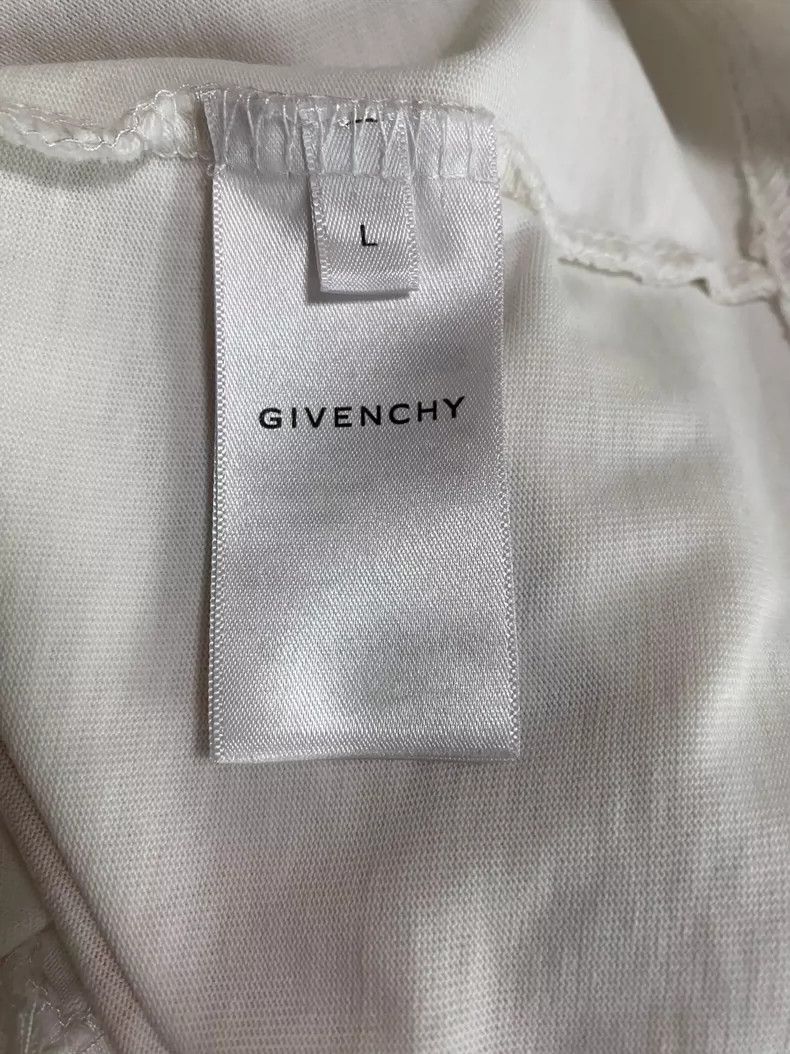 Givenchy Givenchy Classic Graffiti Oil Barrel Short Sleeve, Unique Size US L / EU 52-54 / 3 - 2 Thumbnail