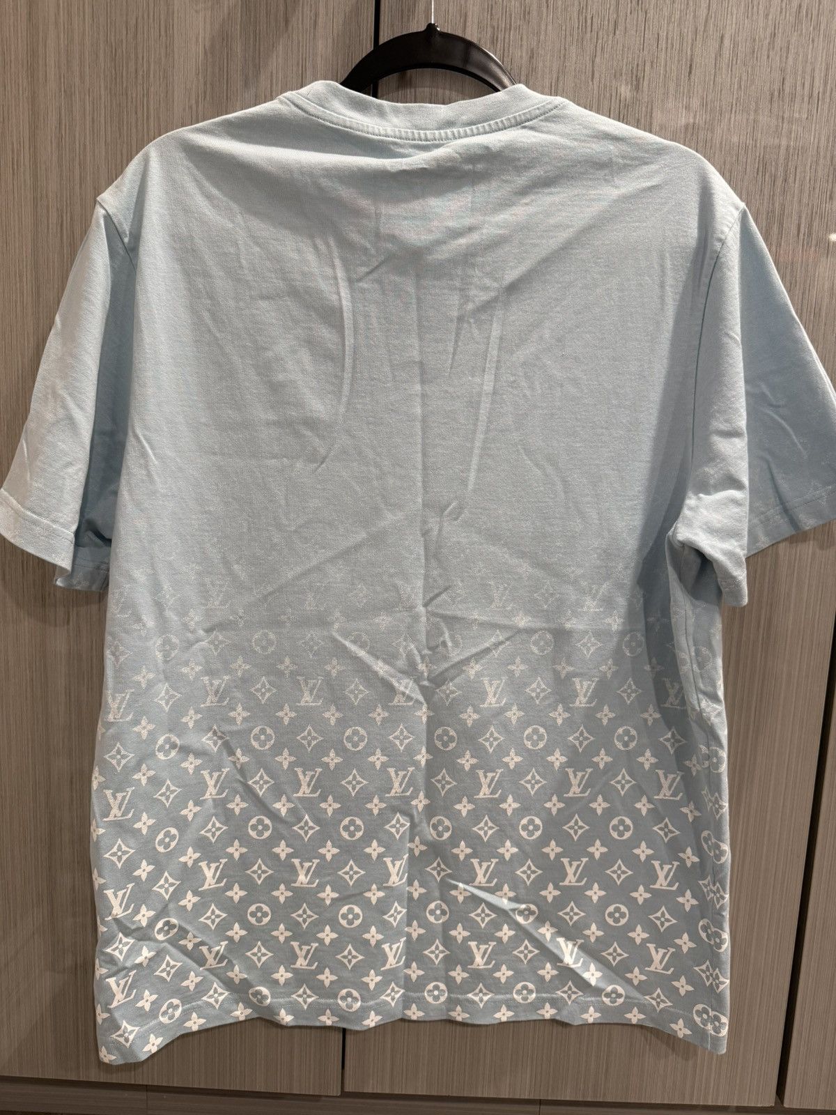 Louis Vuitton Louis Vuitton Blue Gradient Monogram T Shirt Size US XL / EU 56 / 4 - 3 Thumbnail