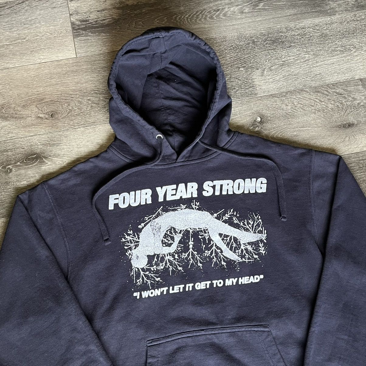 Band Tees Four Year Strong I Won’t Let it Get to my Head Band Hoodie Size US M / EU 48-50 / 2 - 3 Thumbnail