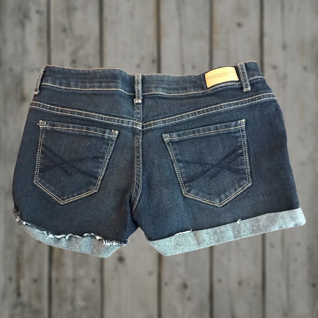 Vintage Aéropostale Shorts Midi Distressed Low Rise Denim Jean Sz 2 Cut Offs Dark Wash Size 26" / US 2 / IT 38 - 1 Thumbnail